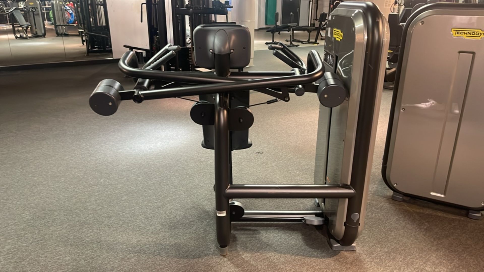 Technogym Shoulder Press - Bild 9 aus 10