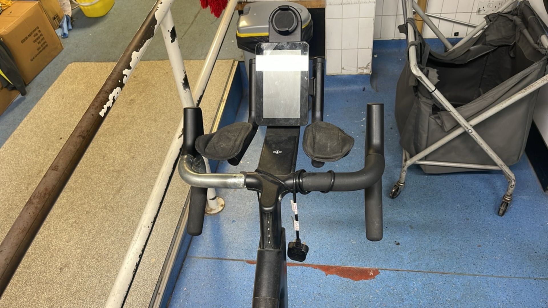 Technogym Bike For Spares & Repairs - Image 2 of 7