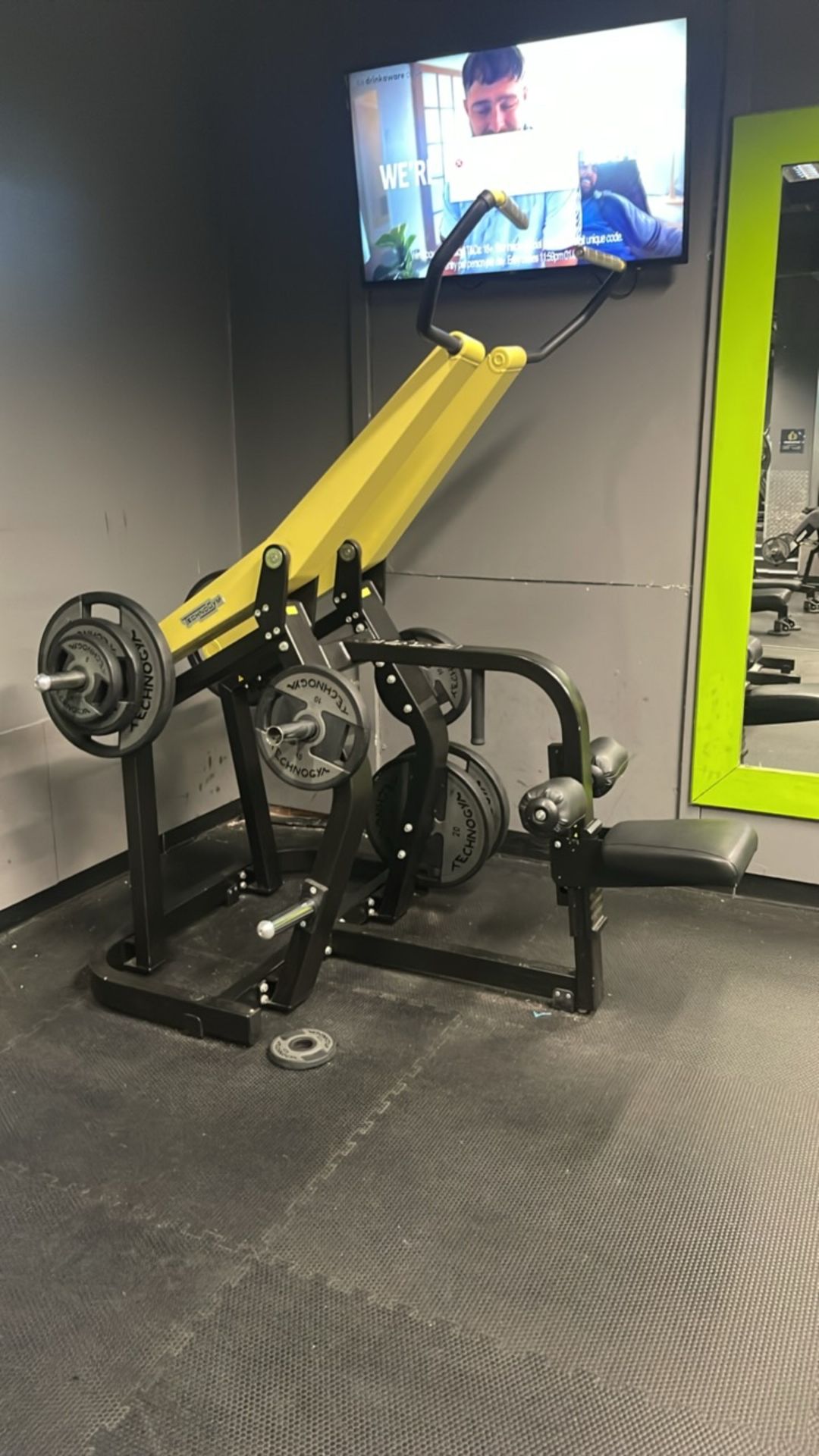 Technogym Lat Pull Down - Image 2 of 7