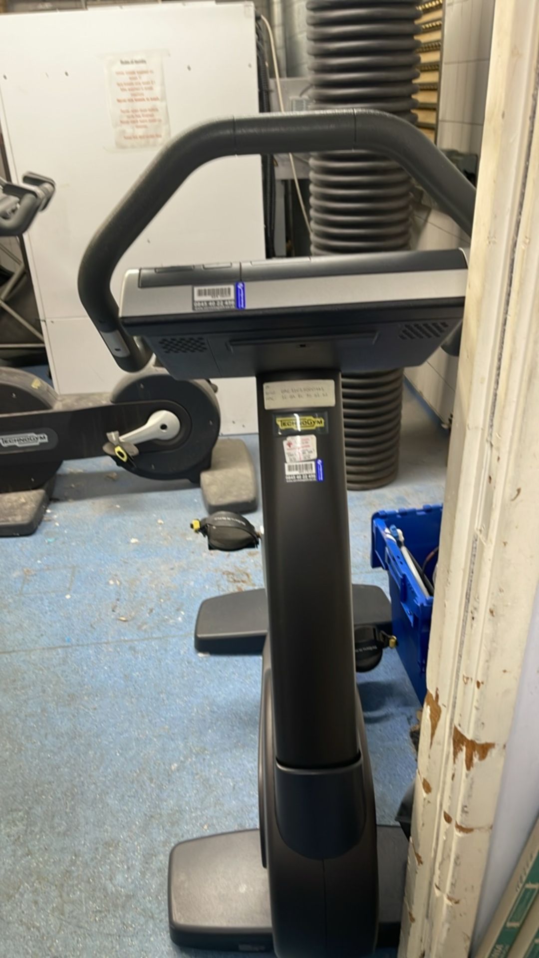 Technogym Upright Bike For Spares & Repairs - Image 3 of 6