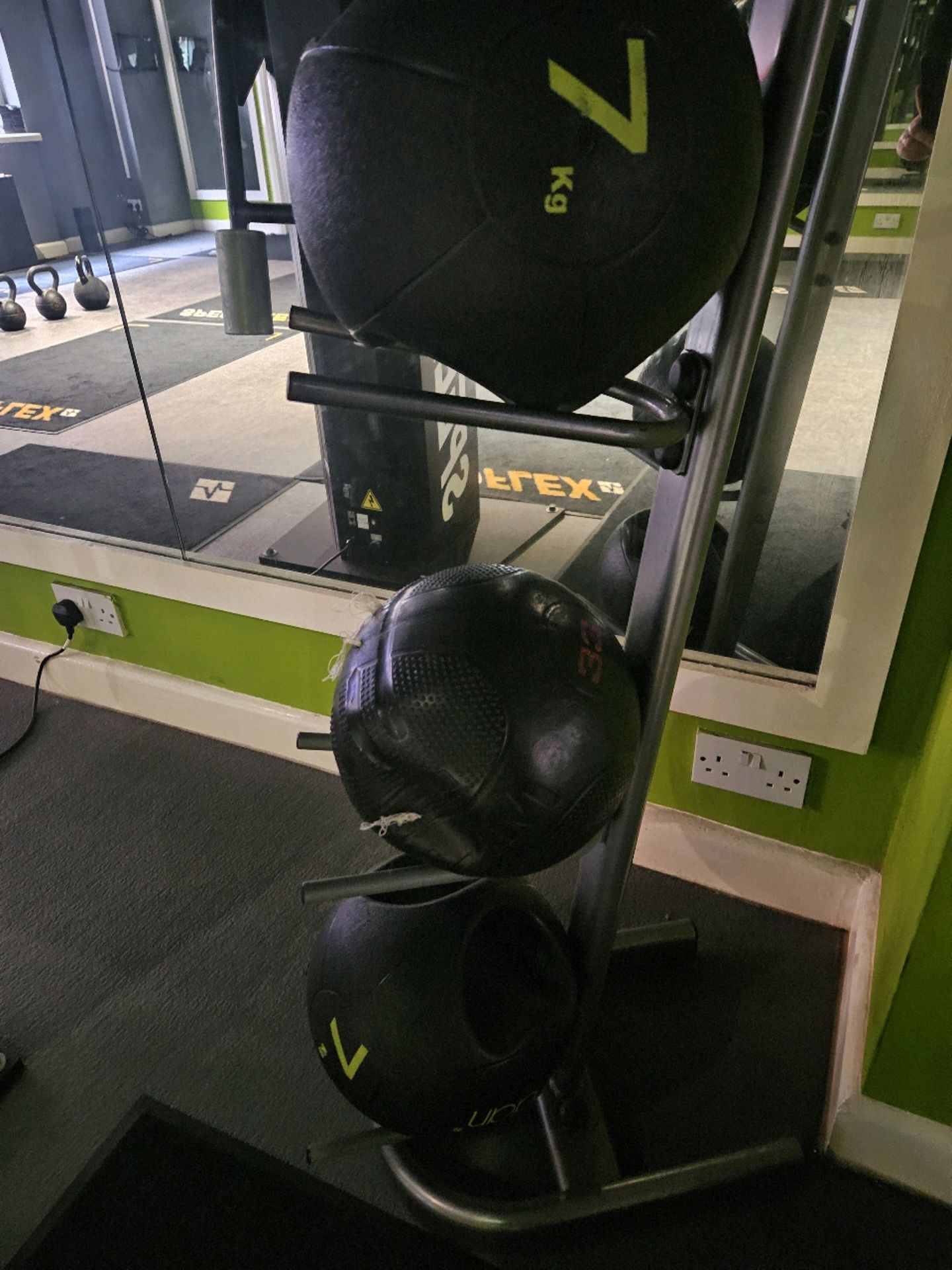 Medicine Balls and Stand - Image 3 of 3