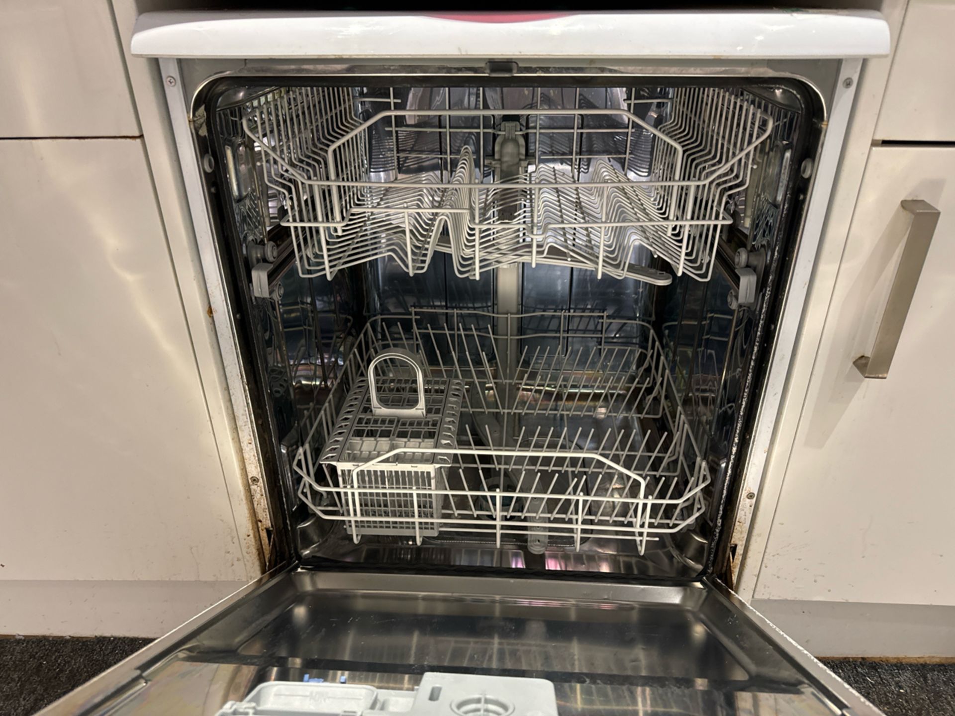 Hotpoint Dishwasher - Image 3 of 3