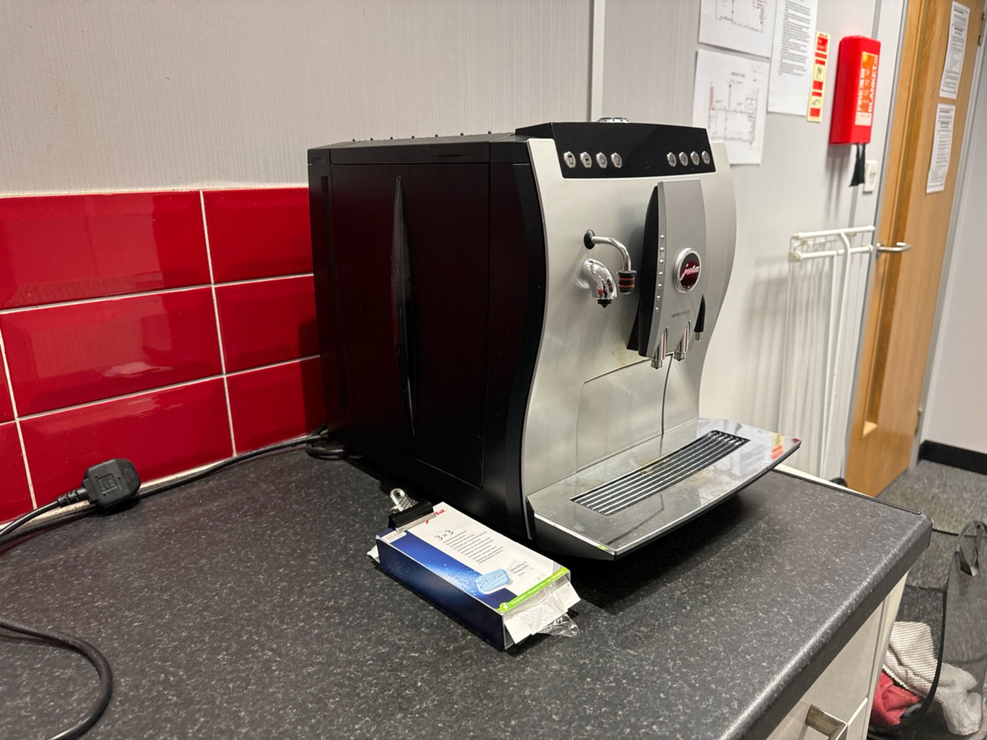 Jura Impressa Z5 Coffee Machine - Image 2 of 5