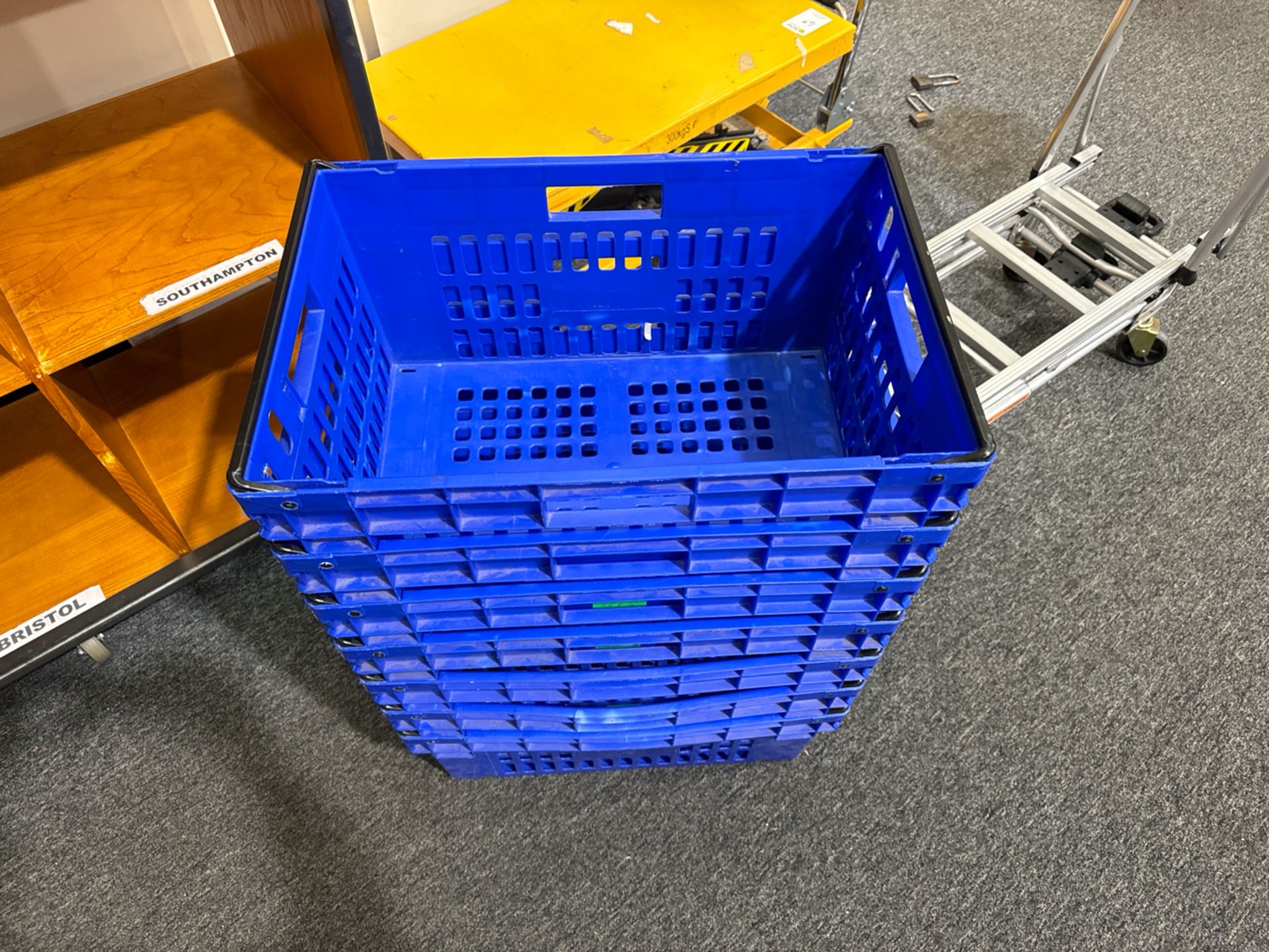 Blue Plastic Totes x7 - Image 4 of 4