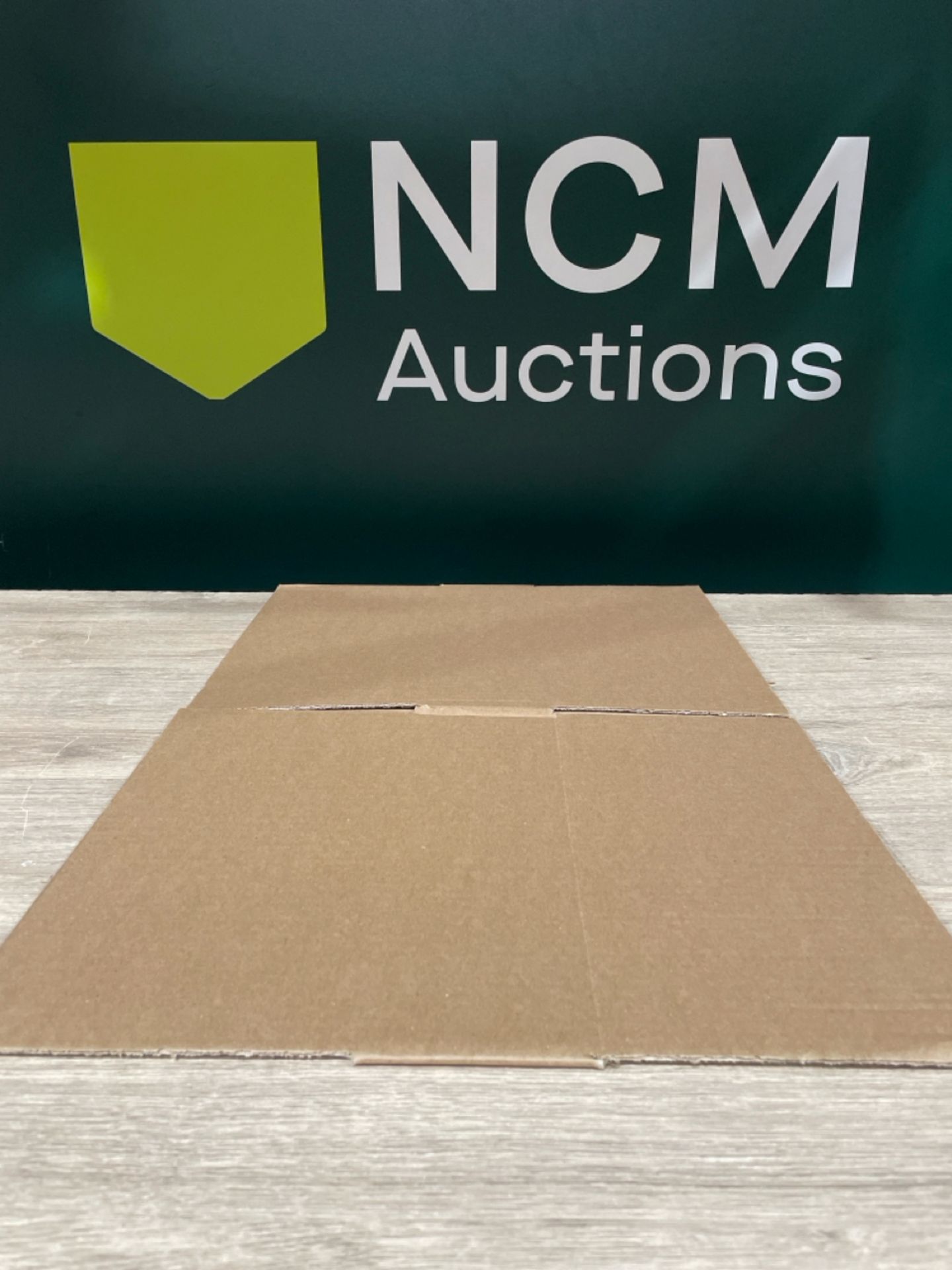 Cardboard Flat Pack boxes x 400 - 31cm x 31cm x 10cm - Image 3 of 3
