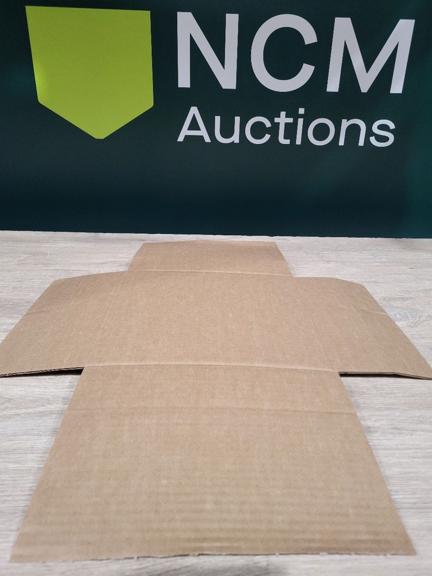 Cardboard Flat Pack boxes x 1000 - 26cm x 26cm x 6cm - Image 3 of 3