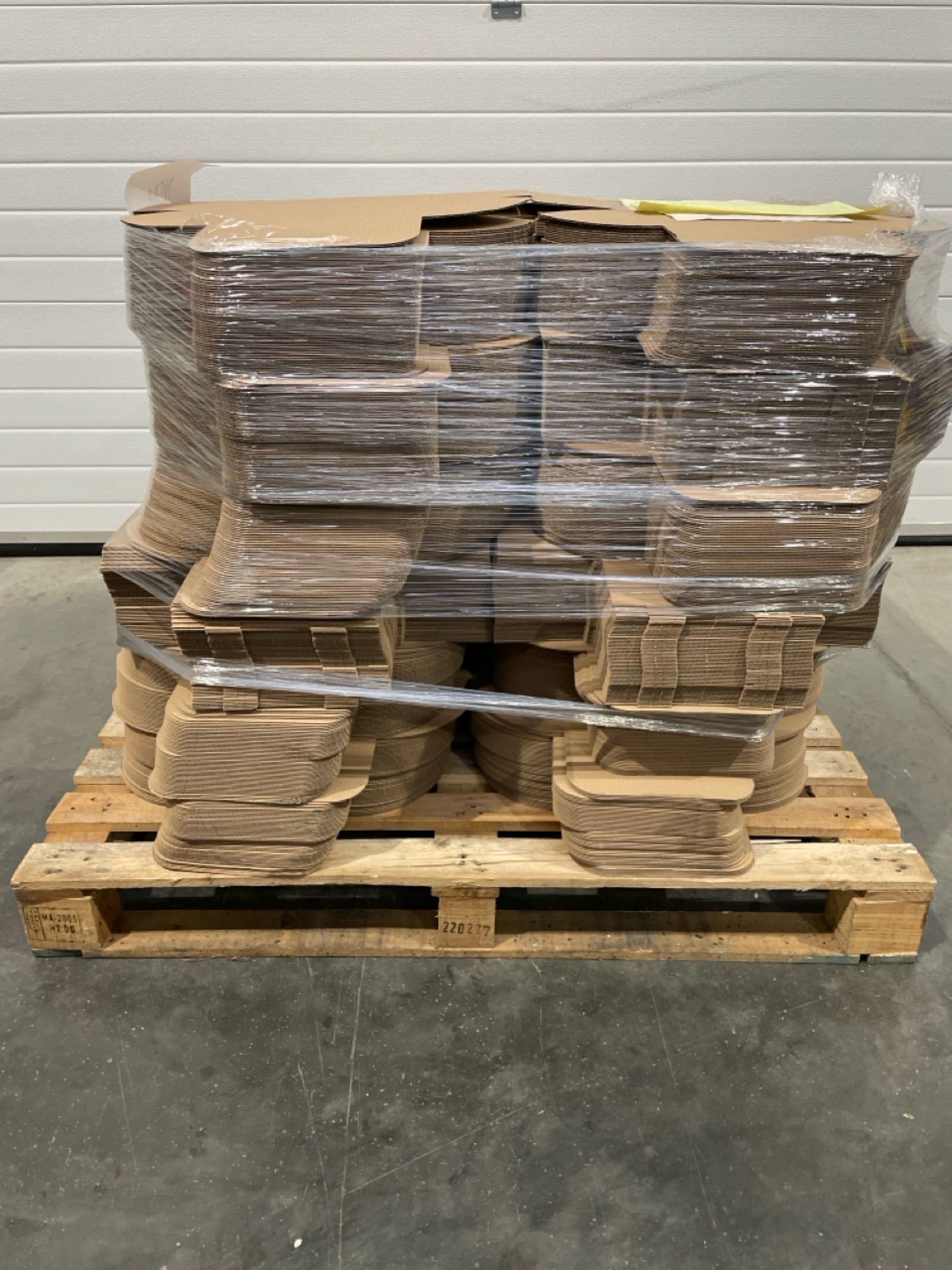 Cardboard Flat Pack boxes x 599 - 25cm x 18.5cm x 14cm - Image 2 of 4