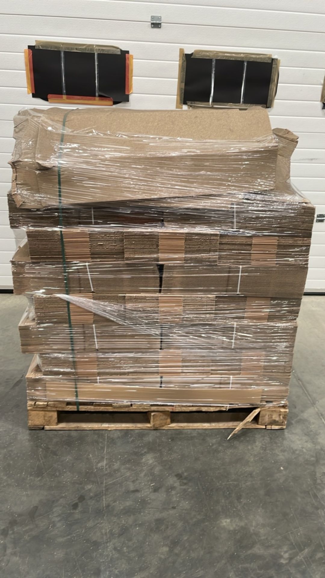 Cardboard Flat Pack boxes x 1000 - 32.5cm x 27cm x 10cm - Image 2 of 3