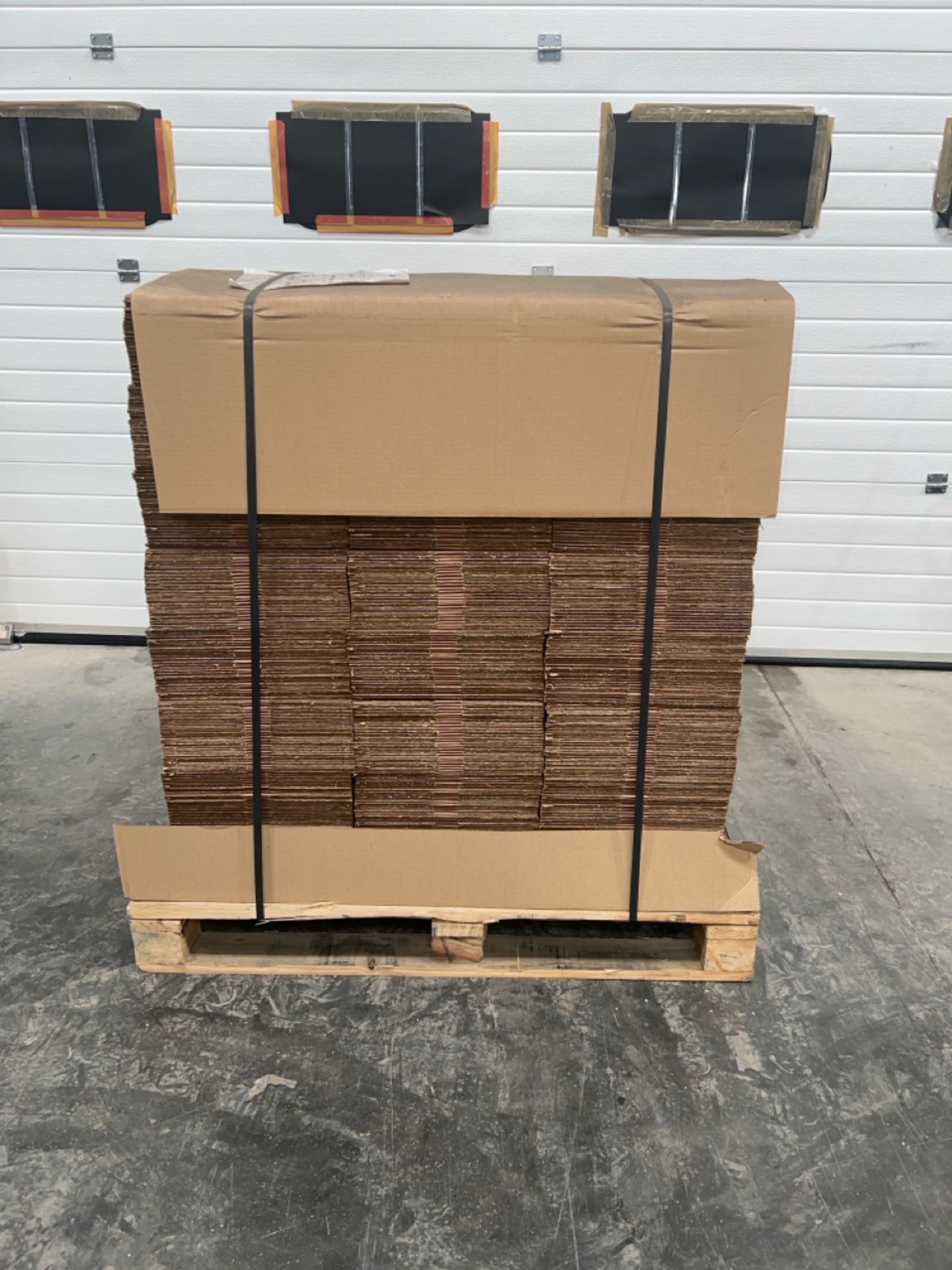 Cardboard Flat Packboxes x 600 - 35cm x 32cm x 4.5cm. - Image 2 of 3
