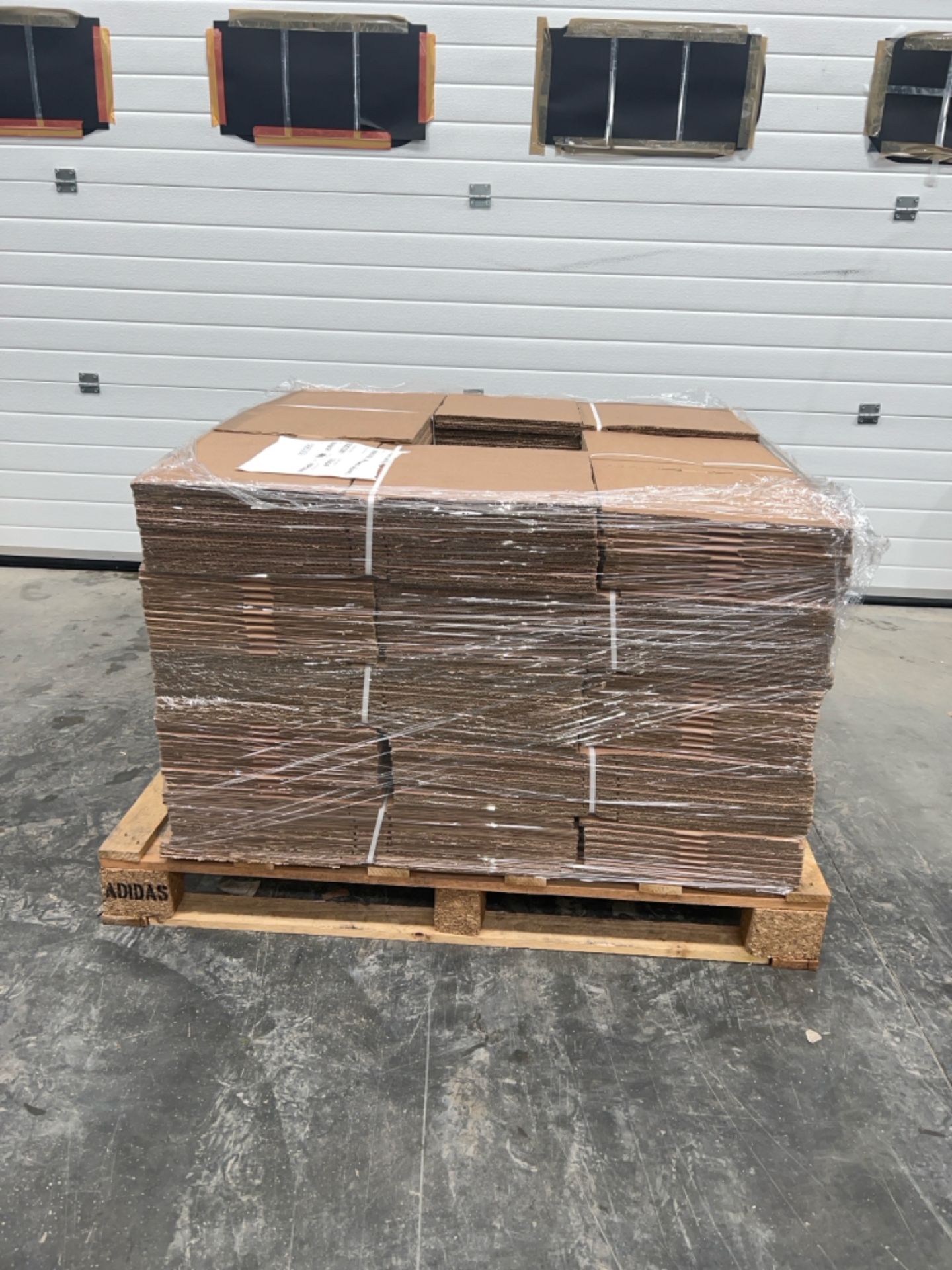 Cardboard Flat Pack boxes x 200 - 35cm x 32cm x 4.5cm. - Image 2 of 3