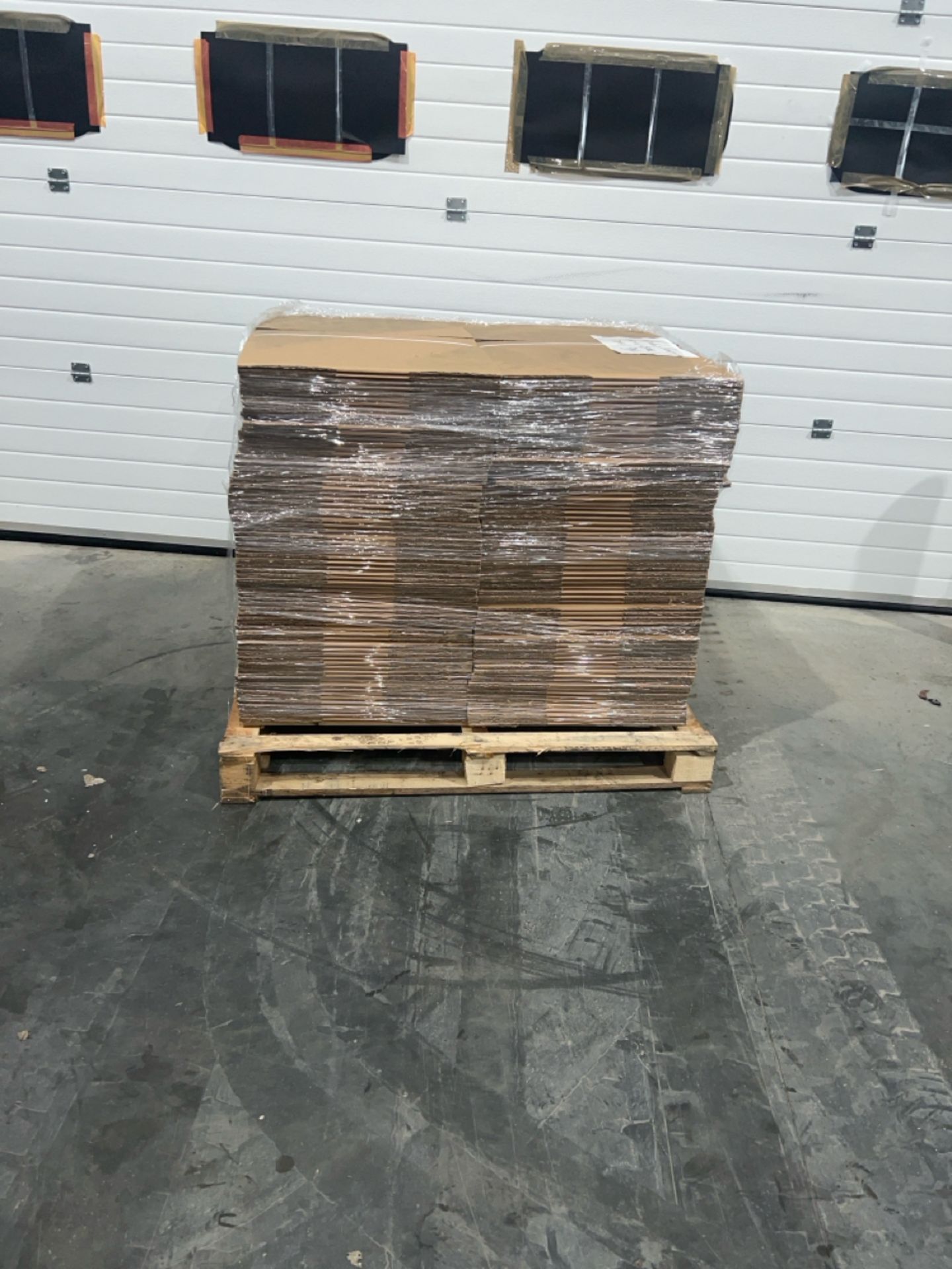 Cardboard Flat Pack boxes x 140 - 44.5cm x 41cm x 15.5cm - Image 2 of 3