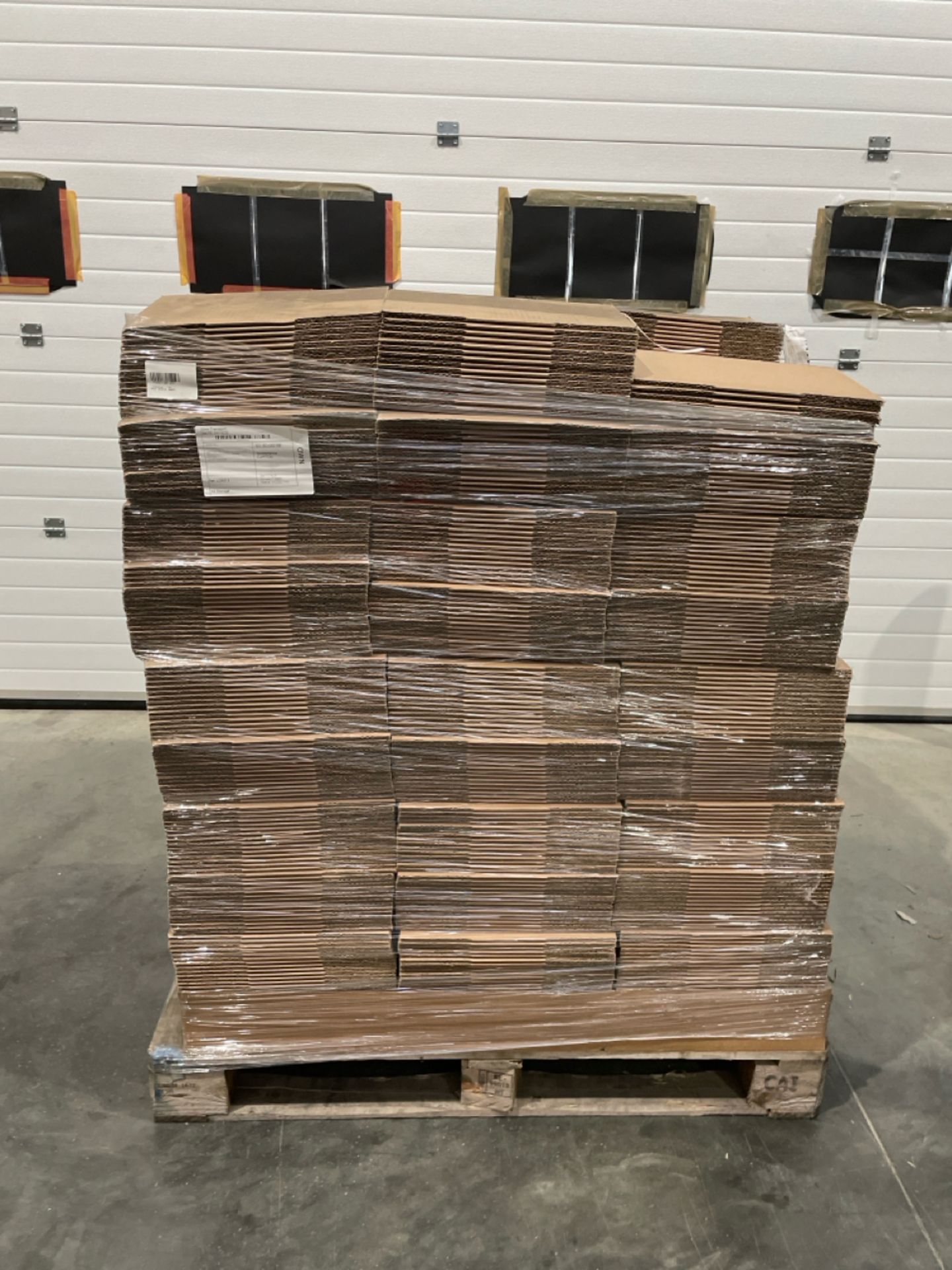 Cardboard flat pack boxes x 900 - 24.5cm x 24.5cm x 12cm - Image 2 of 3