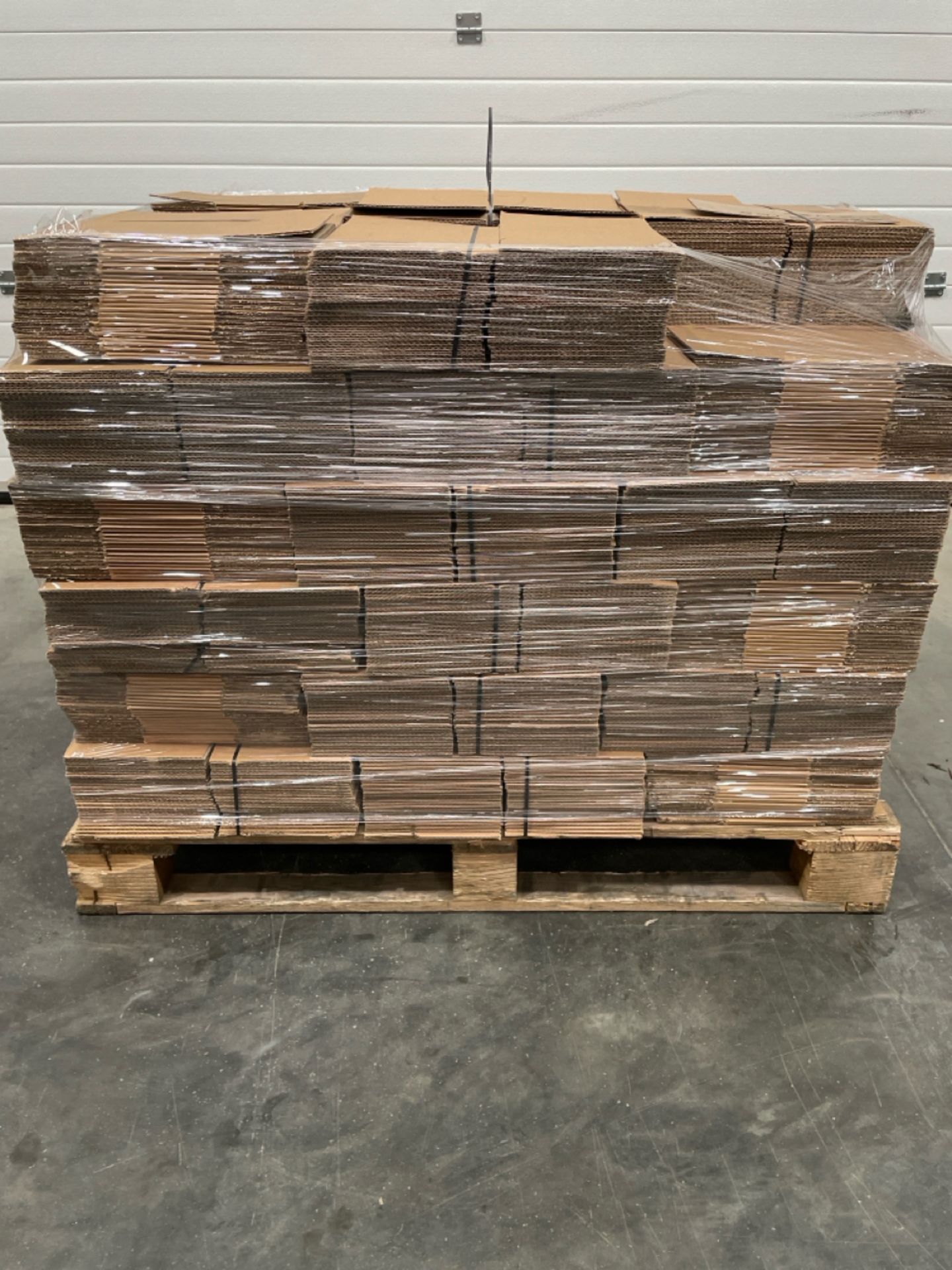 Cardboard Flat Pack boxes x 1150 - 26cm x 26cm x 6cm - Image 2 of 3