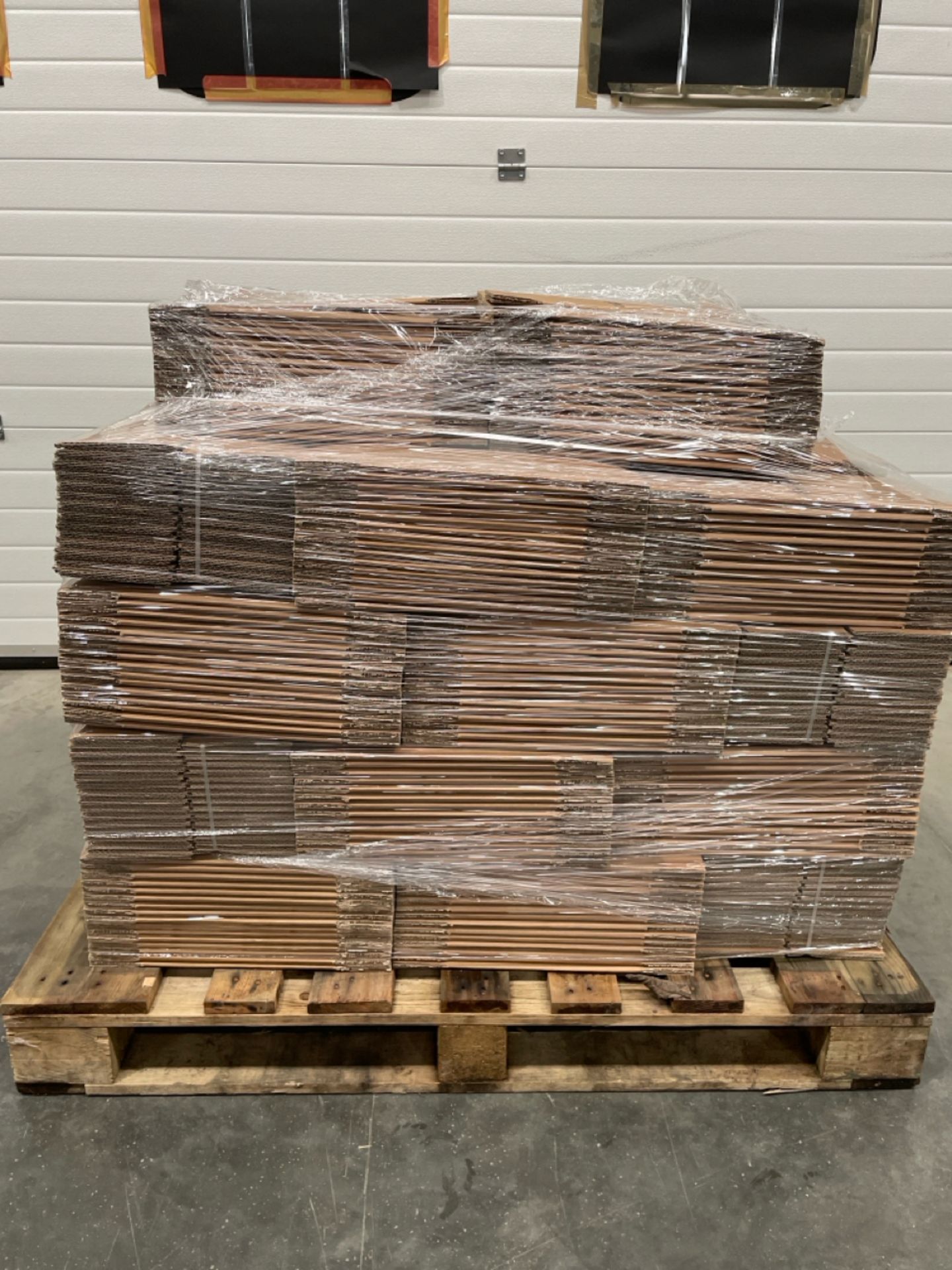Cardboard flat pack boxes x 540 - 14cm x 14cm x 27.5cm - Image 2 of 3