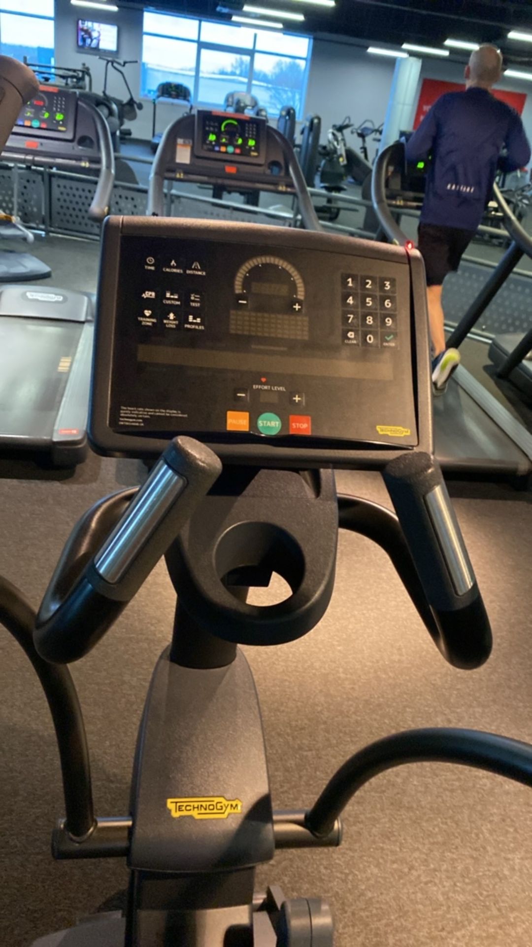 Technogym Cross Trainer - Image 5 of 10