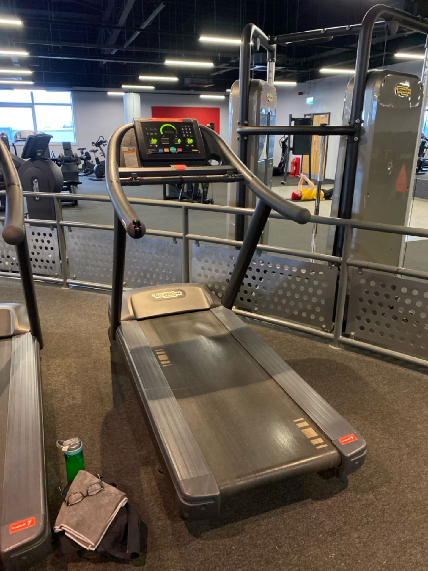 Technogym Excite Run 600 LED Cosmo Treadmill - Image 2 of 11