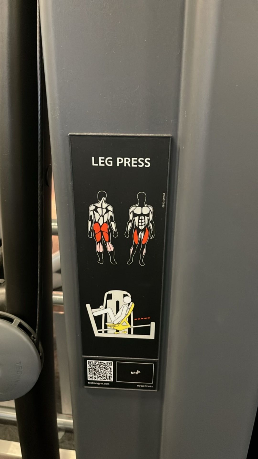 Technogym Leg Press - Image 7 of 9