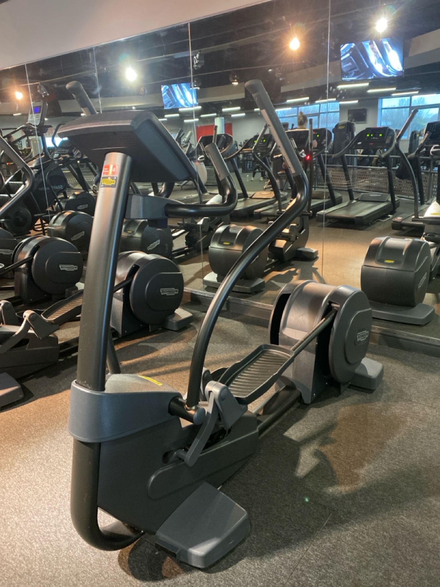 Technogym Cross Trainer - Image 7 of 11