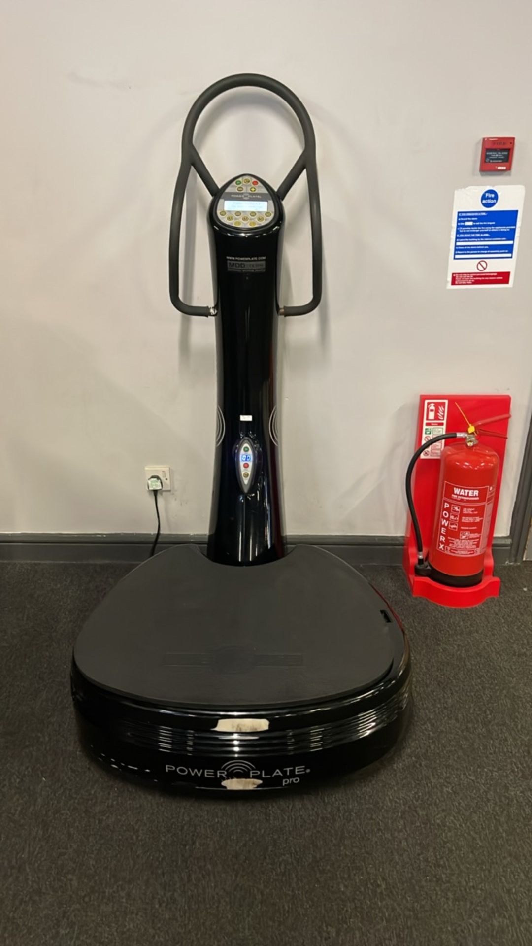 Power Plate Pro - Image 2 of 9