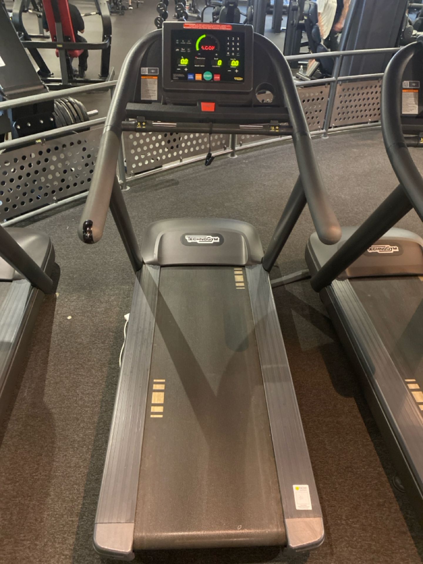 Technogym Excite Run 600 LED Cosmo Treadmill - Image 6 of 7