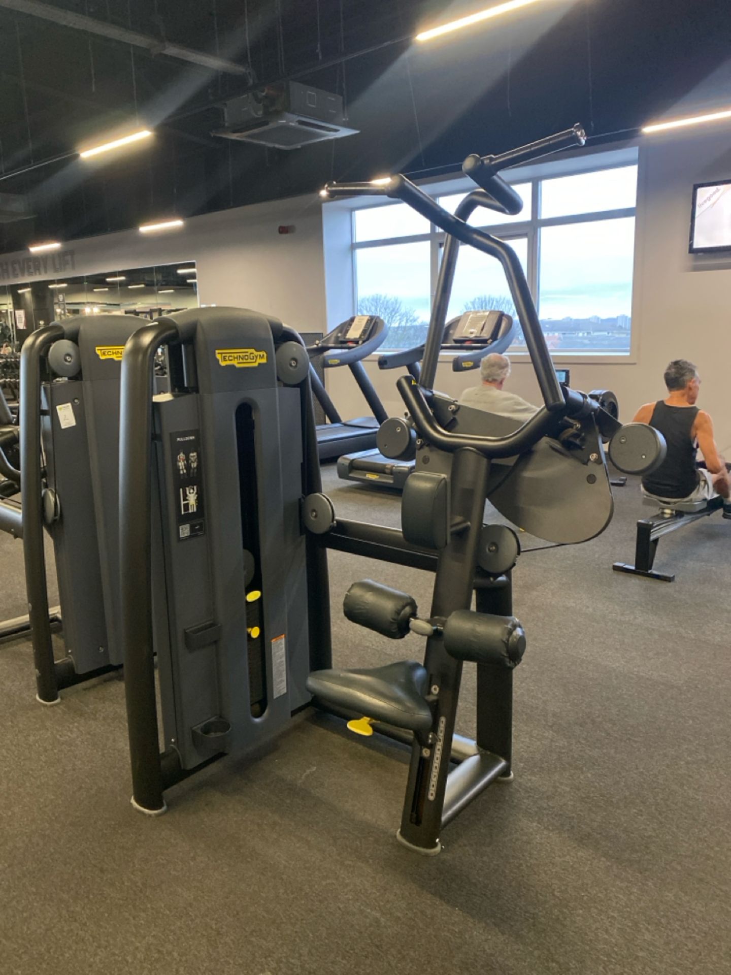 Technogym Pulldown - Image 2 of 9