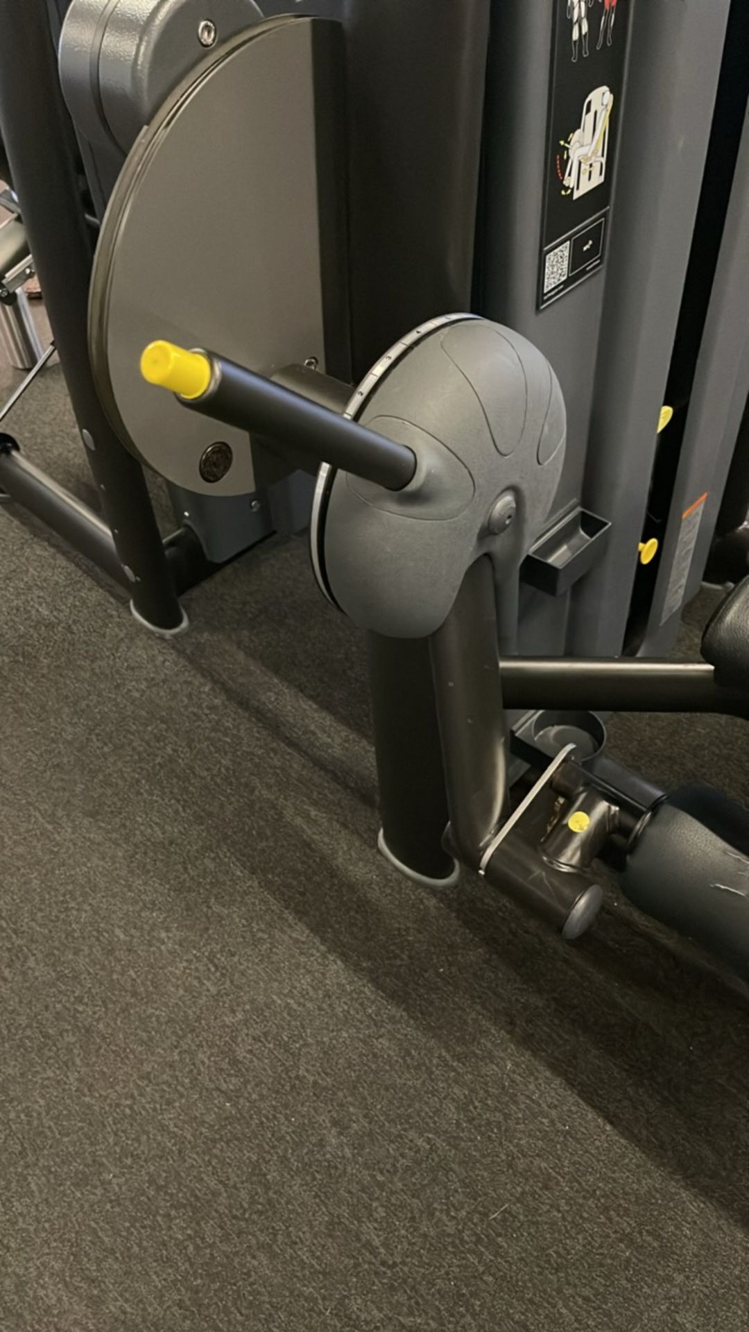 Technogym Leg Extension - Image 7 of 9