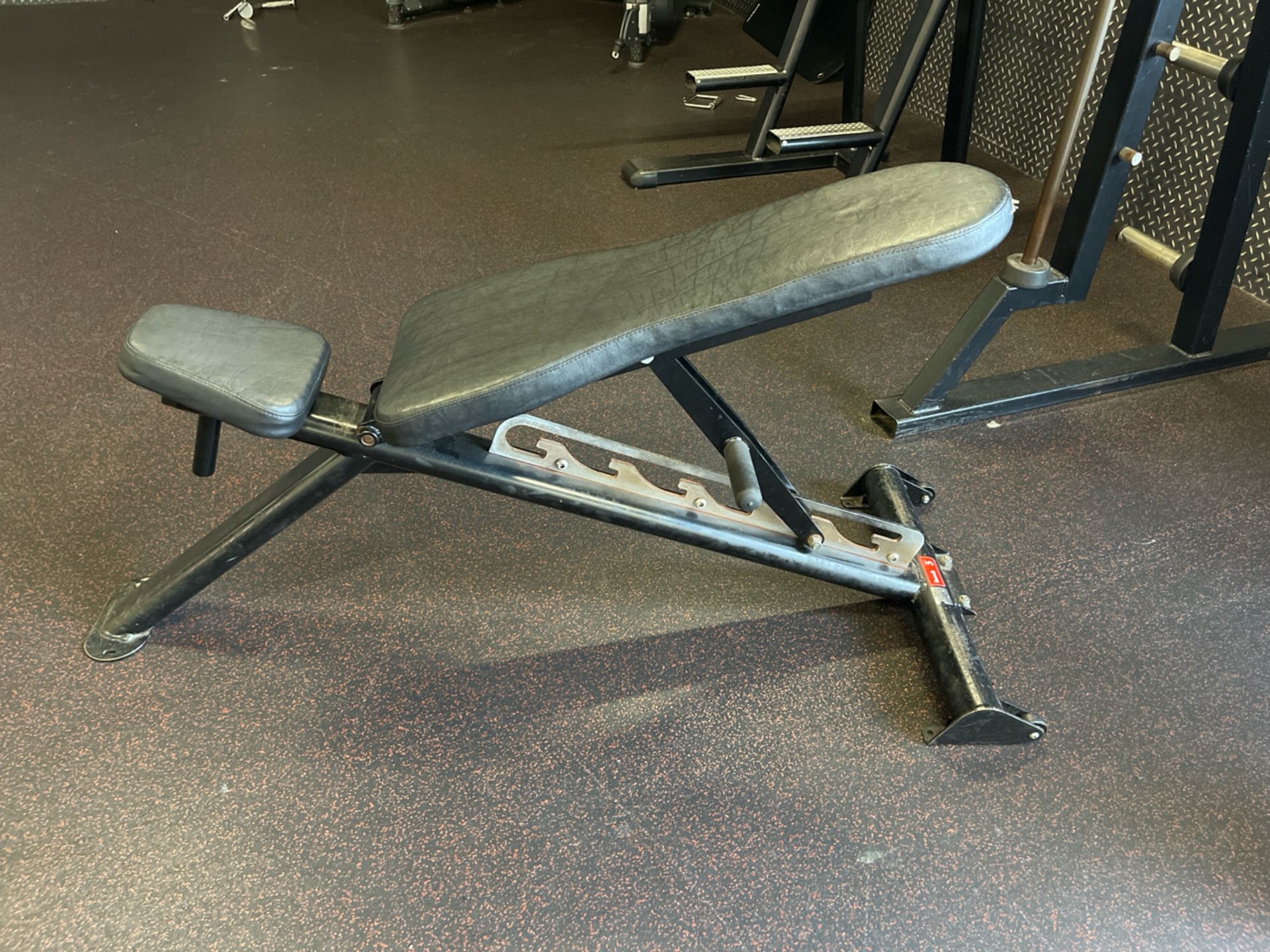 Force Adjustable Bench