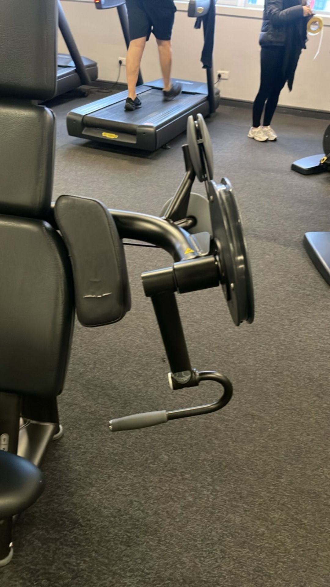 Technogym Arm Curl - Bild 7 aus 8