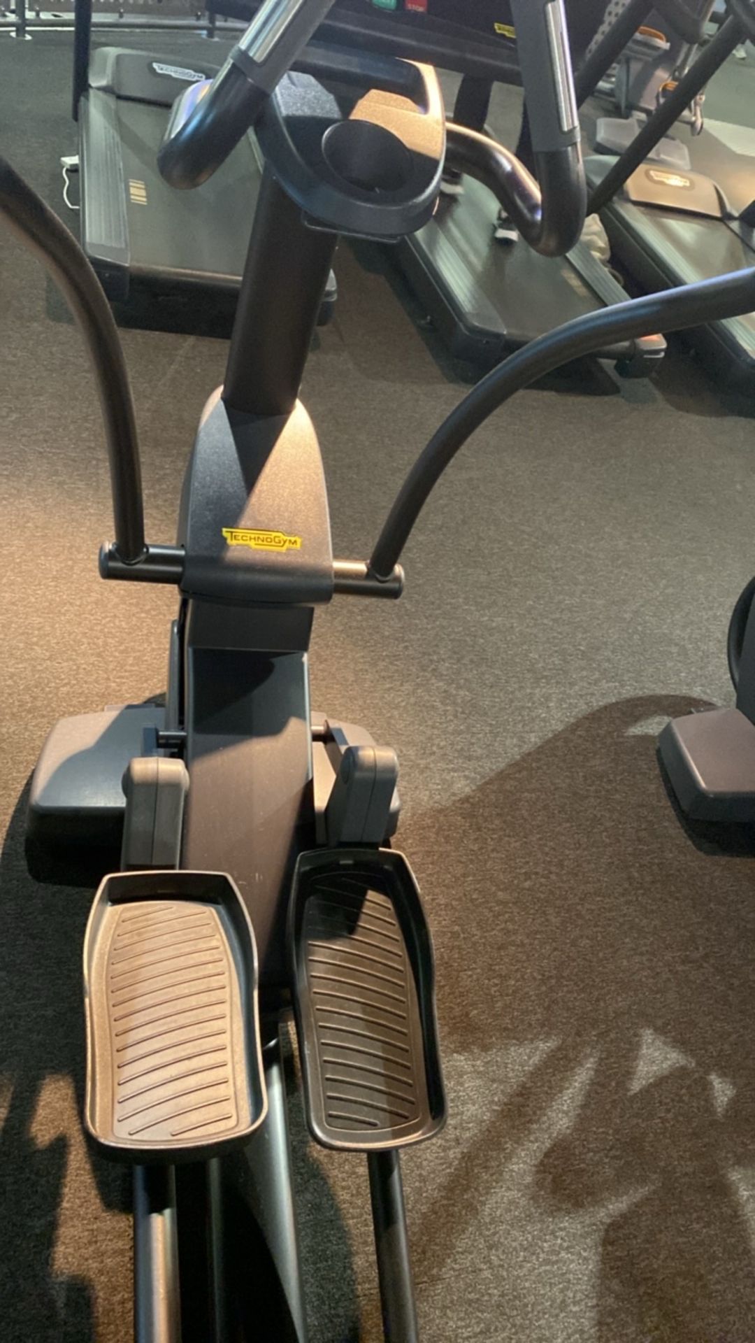 Technogym Cross Trainer - Image 7 of 10