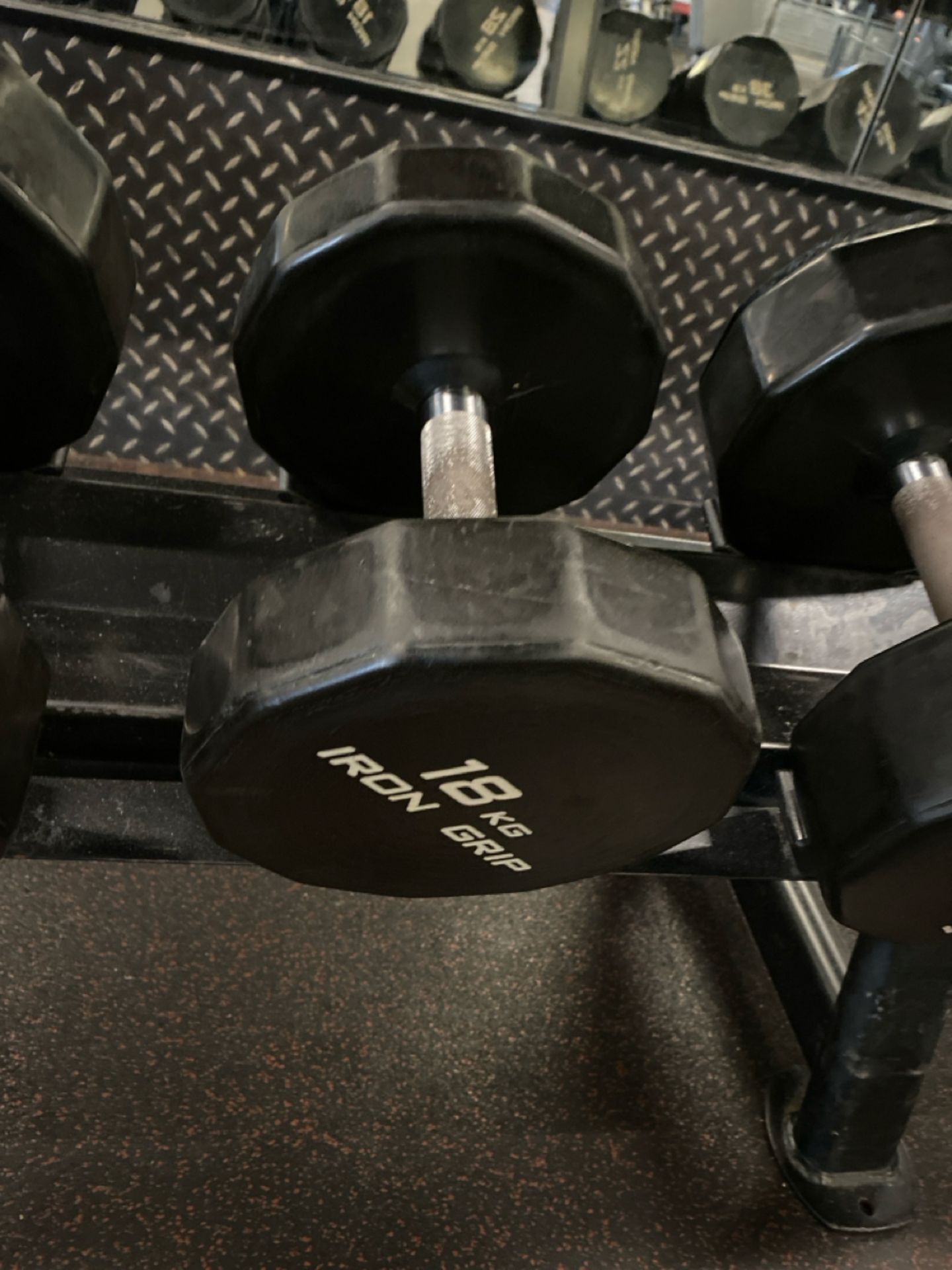 Iron Grip Dumbell Set 14kg, 16kg, 18kg - Image 4 of 5