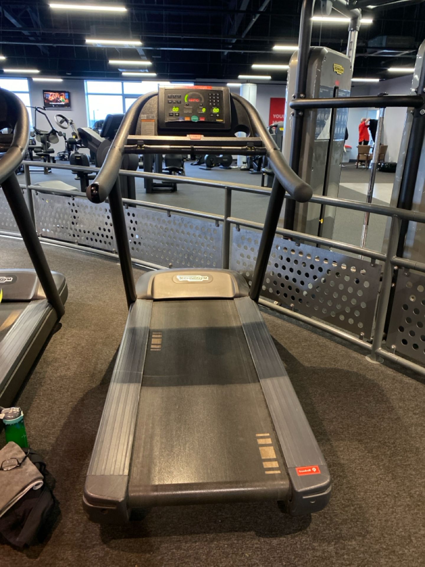 Technogym Excite Run 600 LED Cosmo Treadmill - Bild 5 aus 11