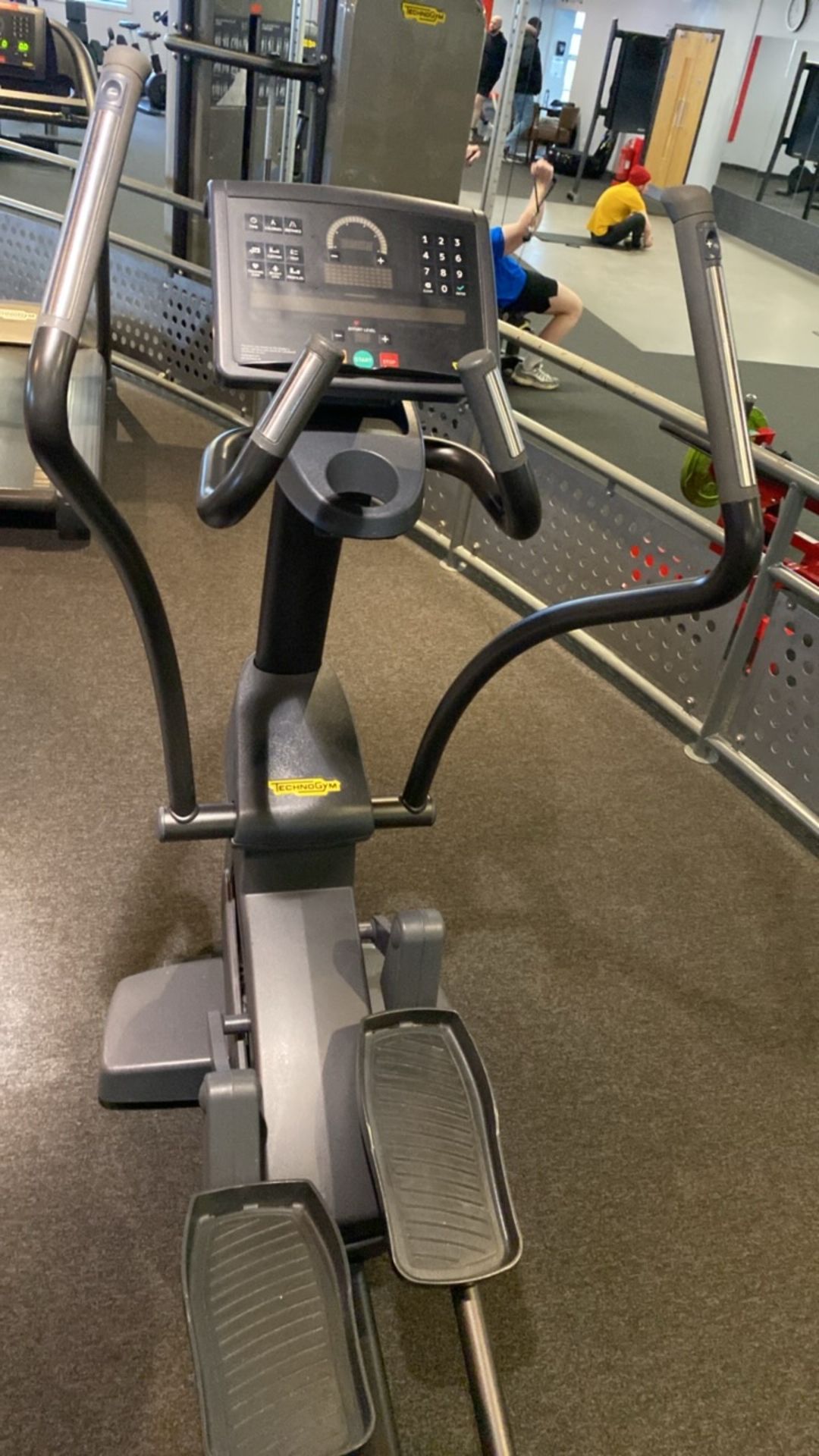 Technogym Cross Trainer - Image 7 of 12