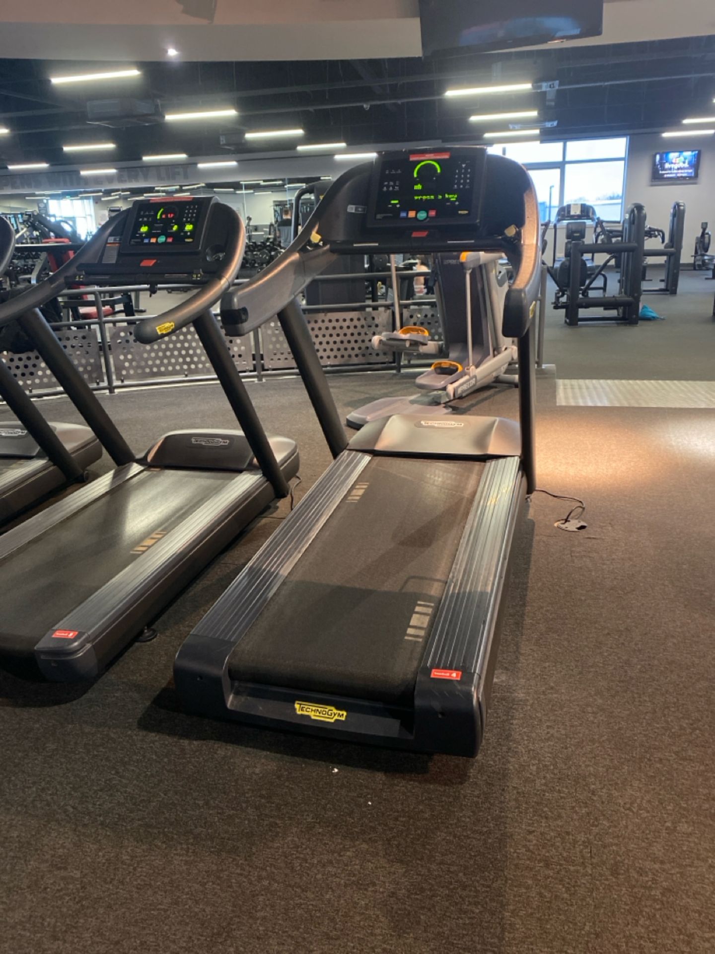 Technogym Excite Run 1000 Treadmill - Image 2 of 10