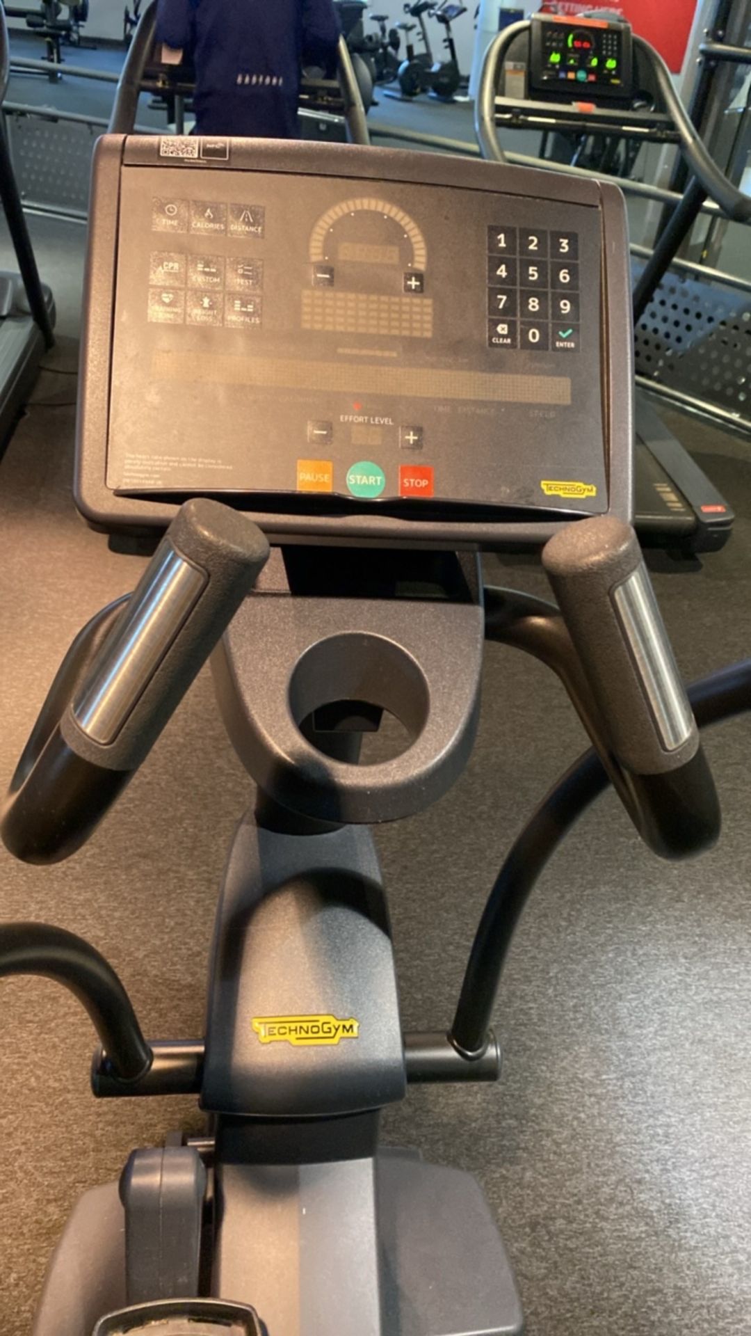 Technogym Cross Trainer - Image 7 of 10