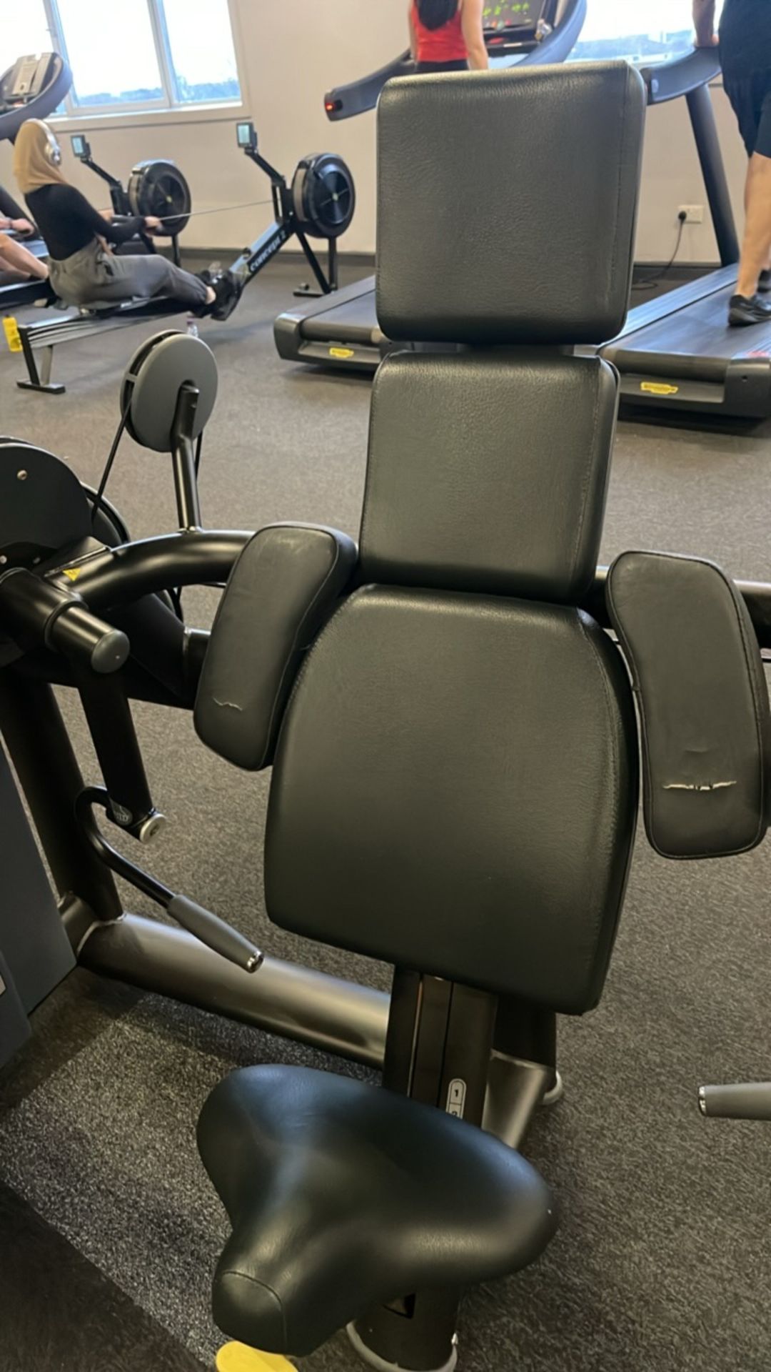 Technogym Arm Curl - Bild 5 aus 8