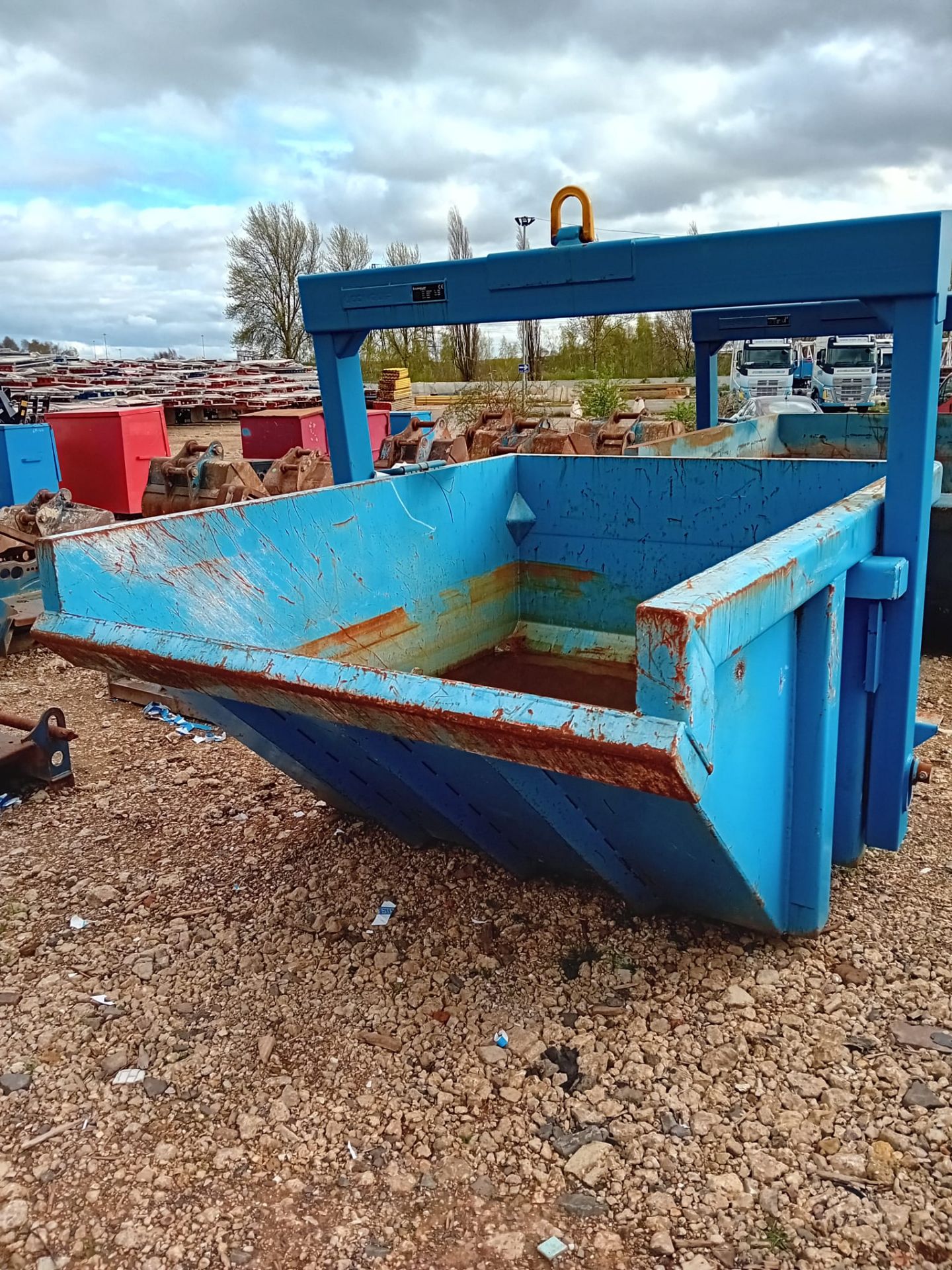 Conquip 4000Ltr Boat Skip