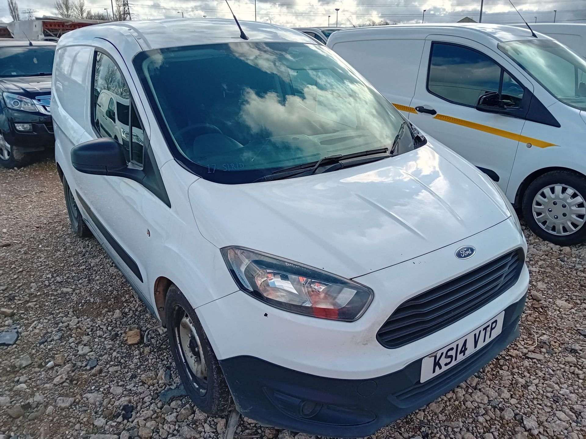 Ford Transit Courier - Image 2 of 12