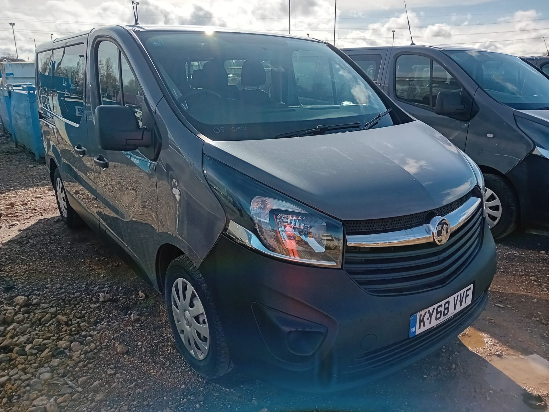 Vauxhall Vivaro 9 Seater - Image 2 of 12