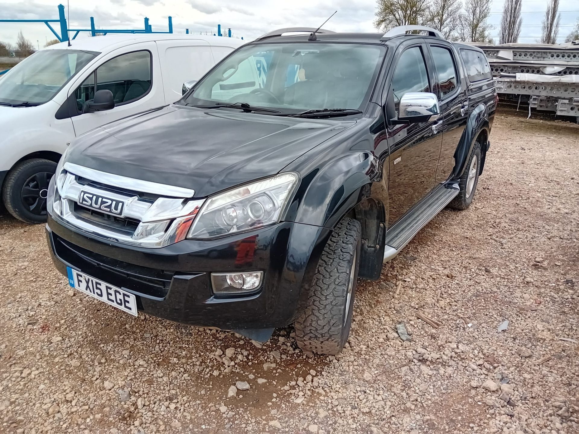 Isuzu D-Max Utar