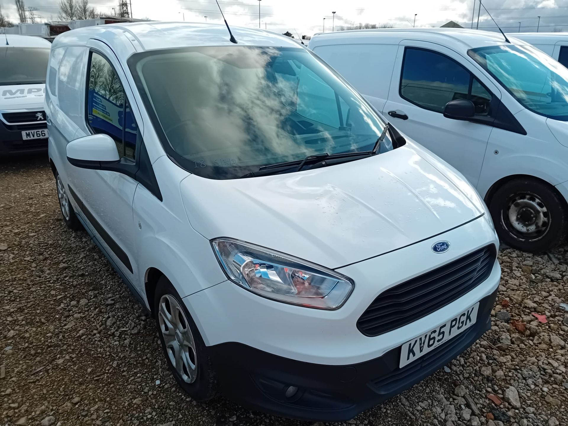 Ford Transit Courier - Image 2 of 12