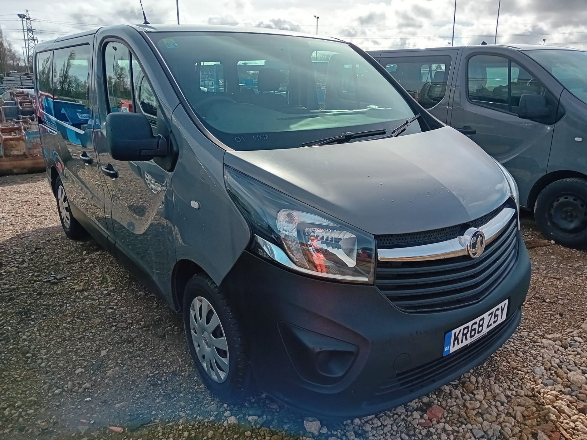 Vauxhall Vivaro 9 Seater - Image 2 of 12