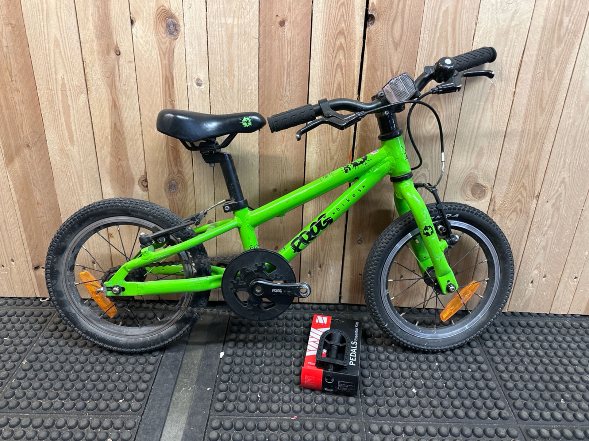 Age 3 to 4 years Frog 40 Bike