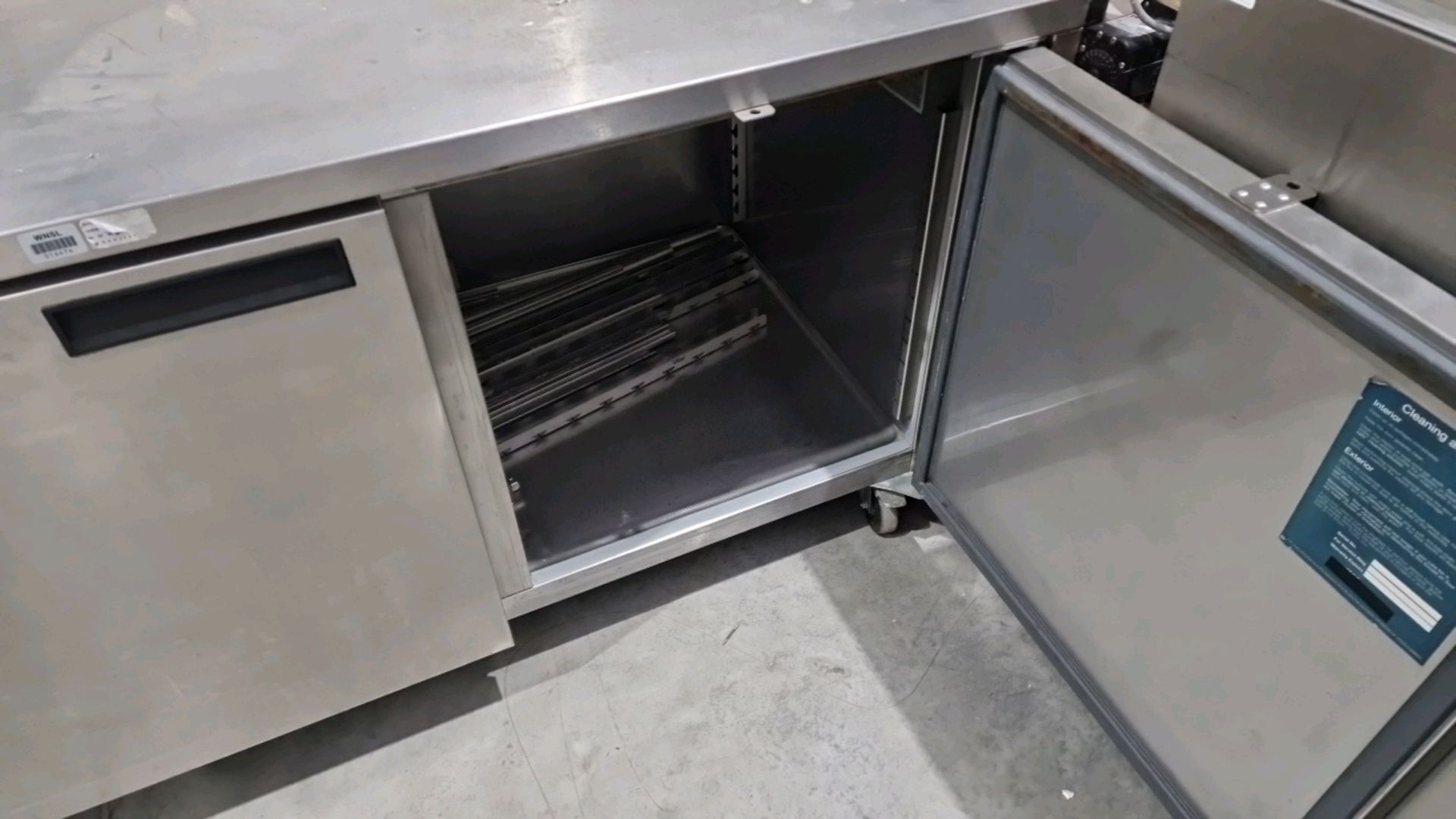 Williams 2 Door Bench Fridge - Image 3 of 6