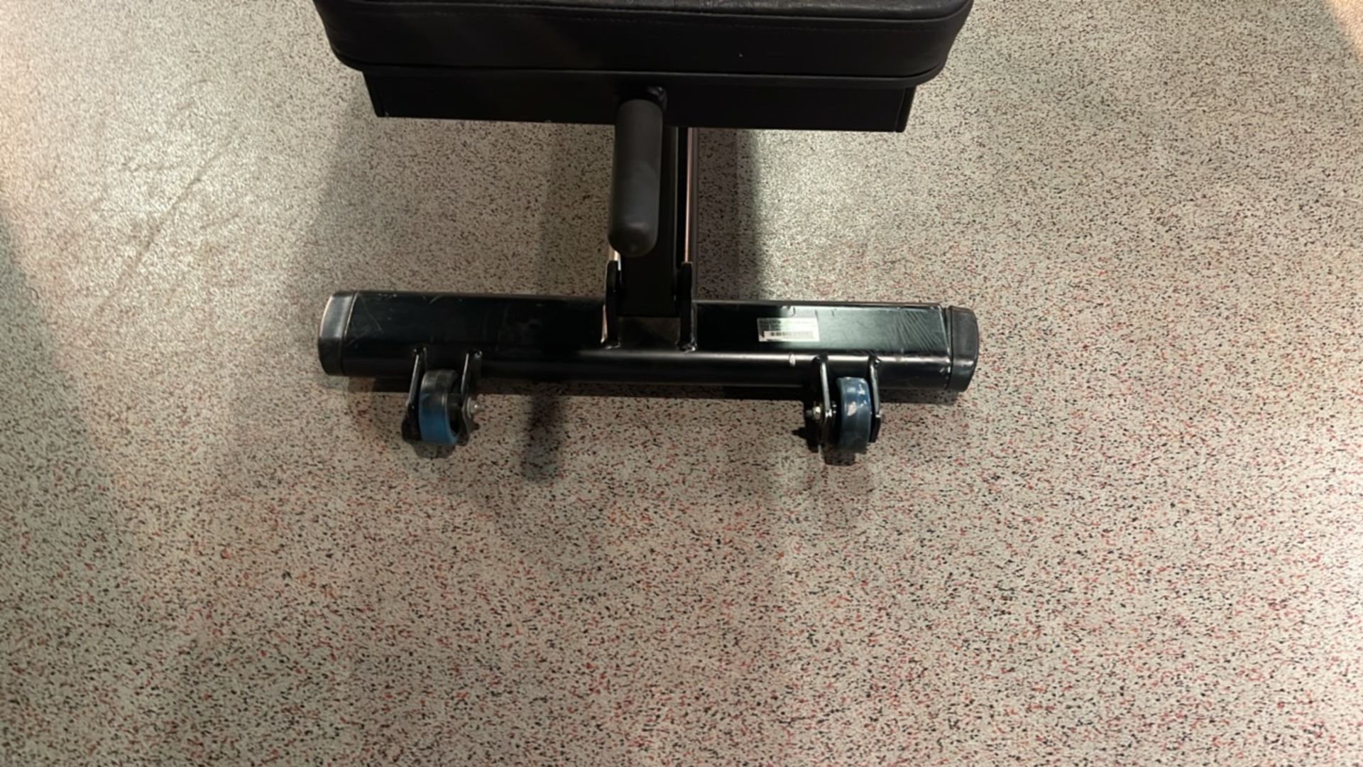 Ab Bench With Footplates - Image 3 of 6