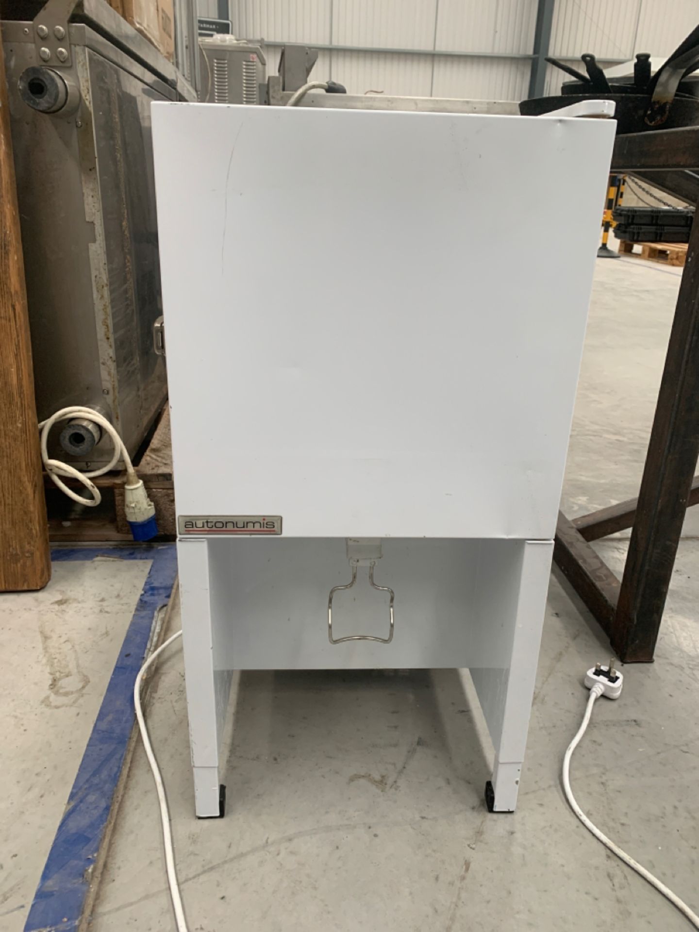 Autonumis Milk Dispenser - Image 2 of 4