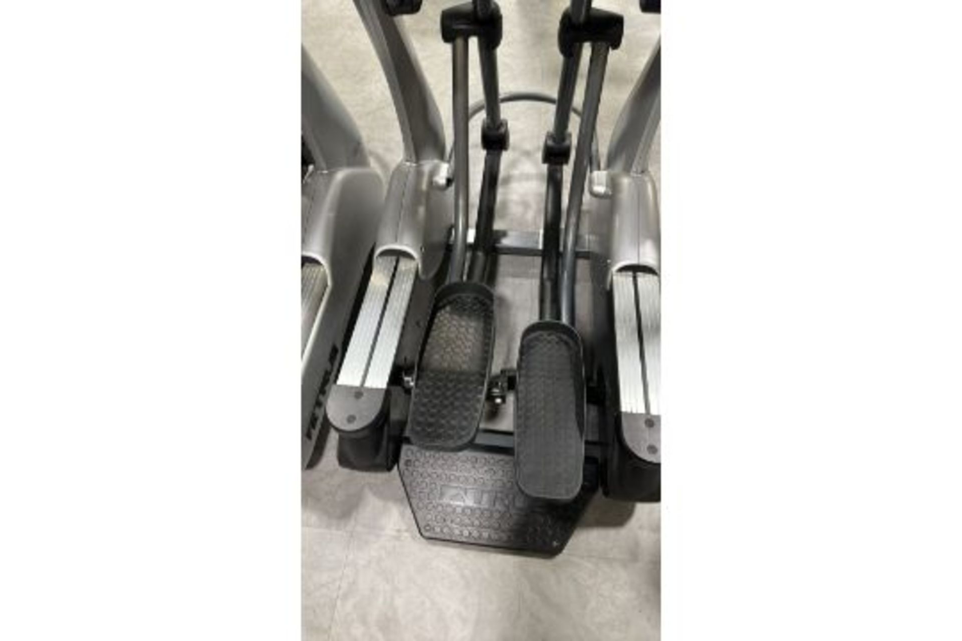 True Fitness Crosstrainer - Image 3 of 4