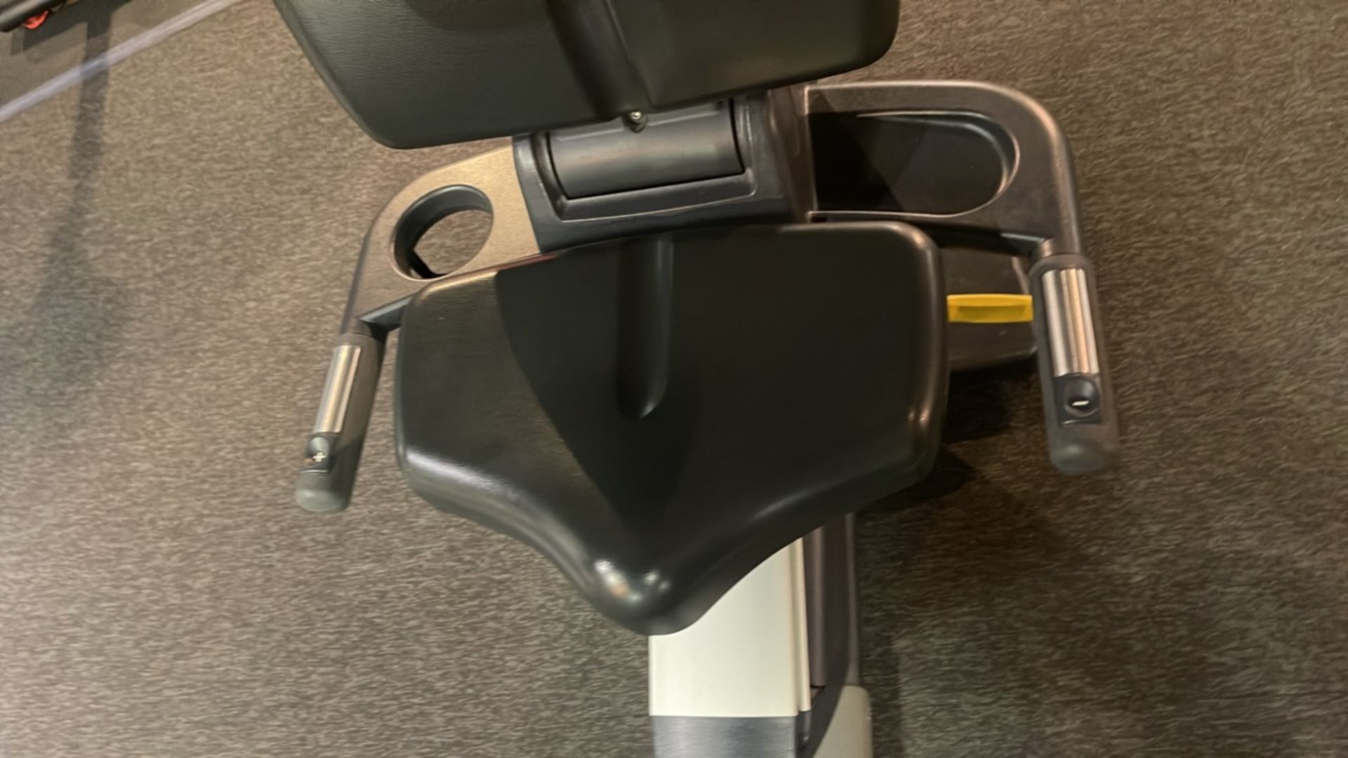 Technogym Recumbant Bike - Image 6 of 9