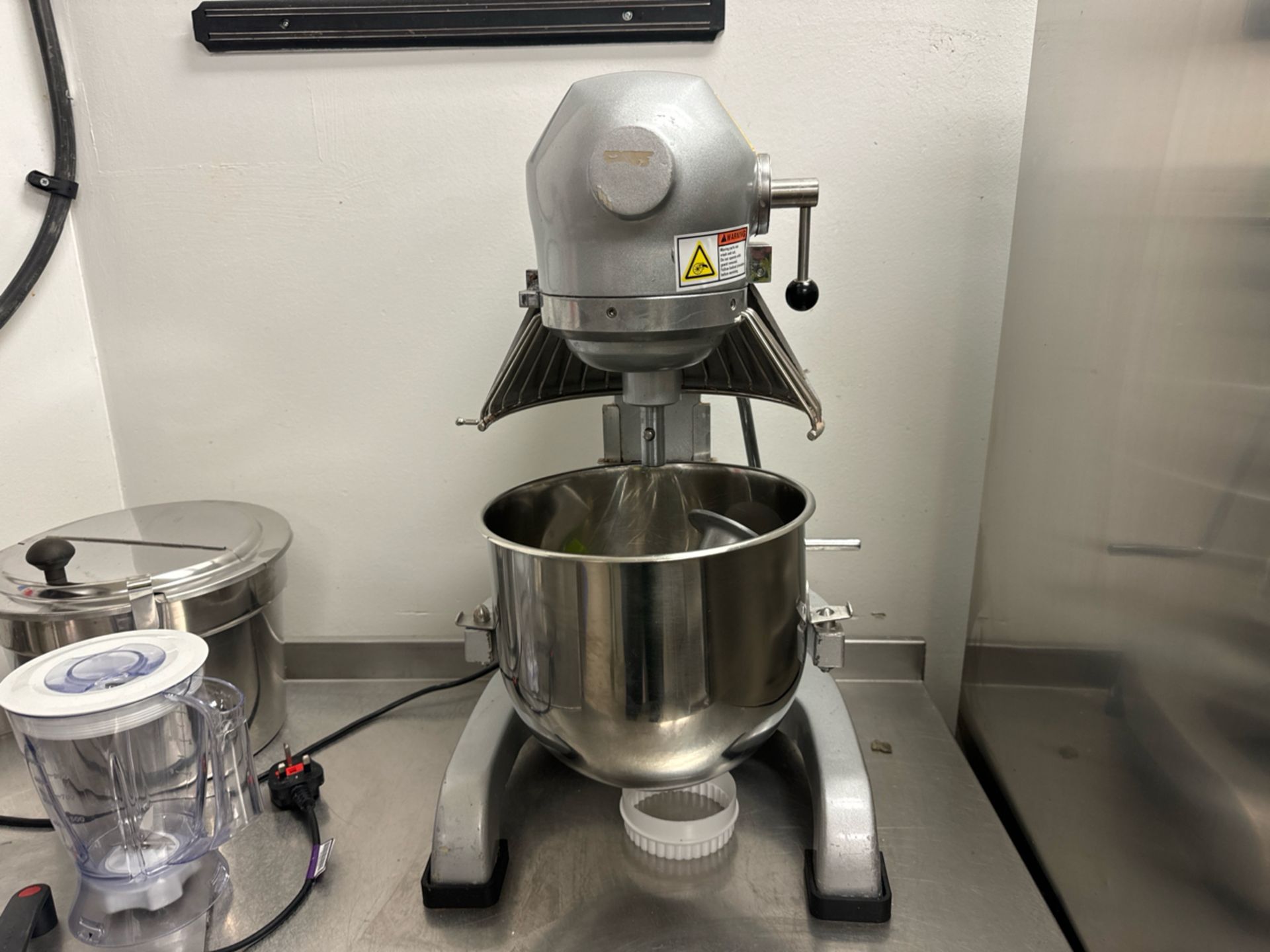 Buffalo GL190 Table Top Mixer