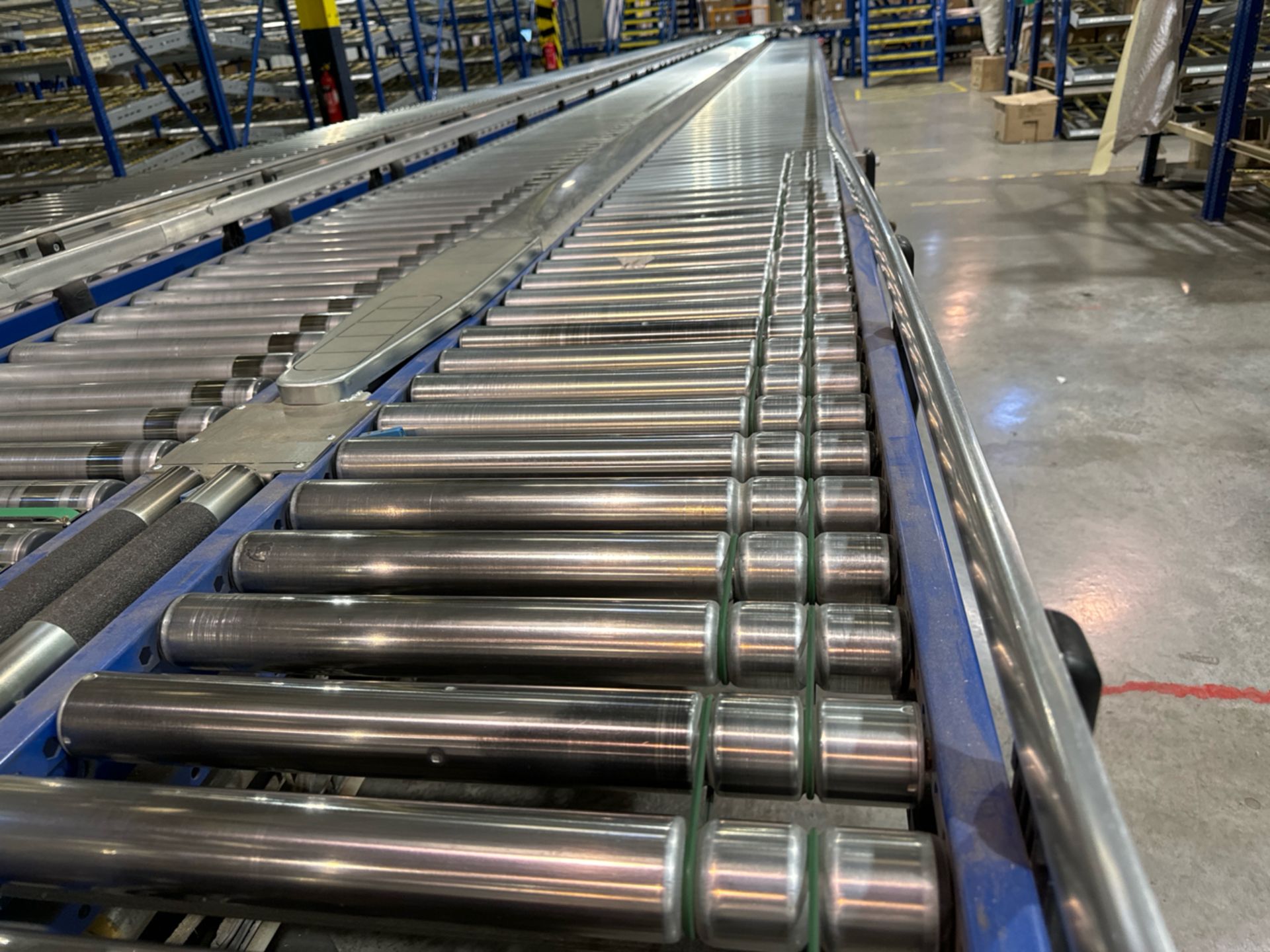 Motorised Roller Conveyor - 2 Rows - Image 4 of 7