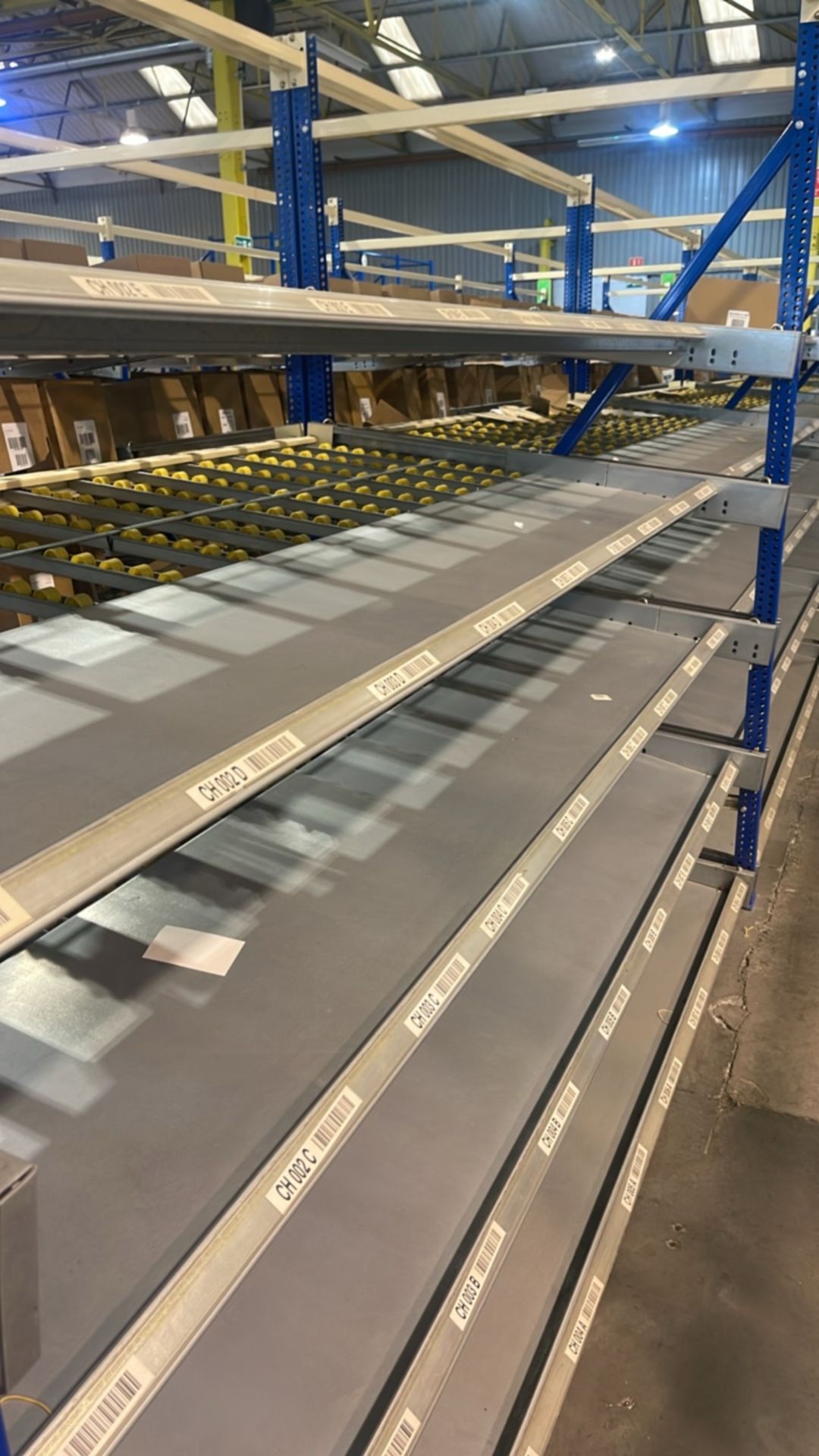 A Run Of 5 Bays Of Flow Racks - Image 6 of 10